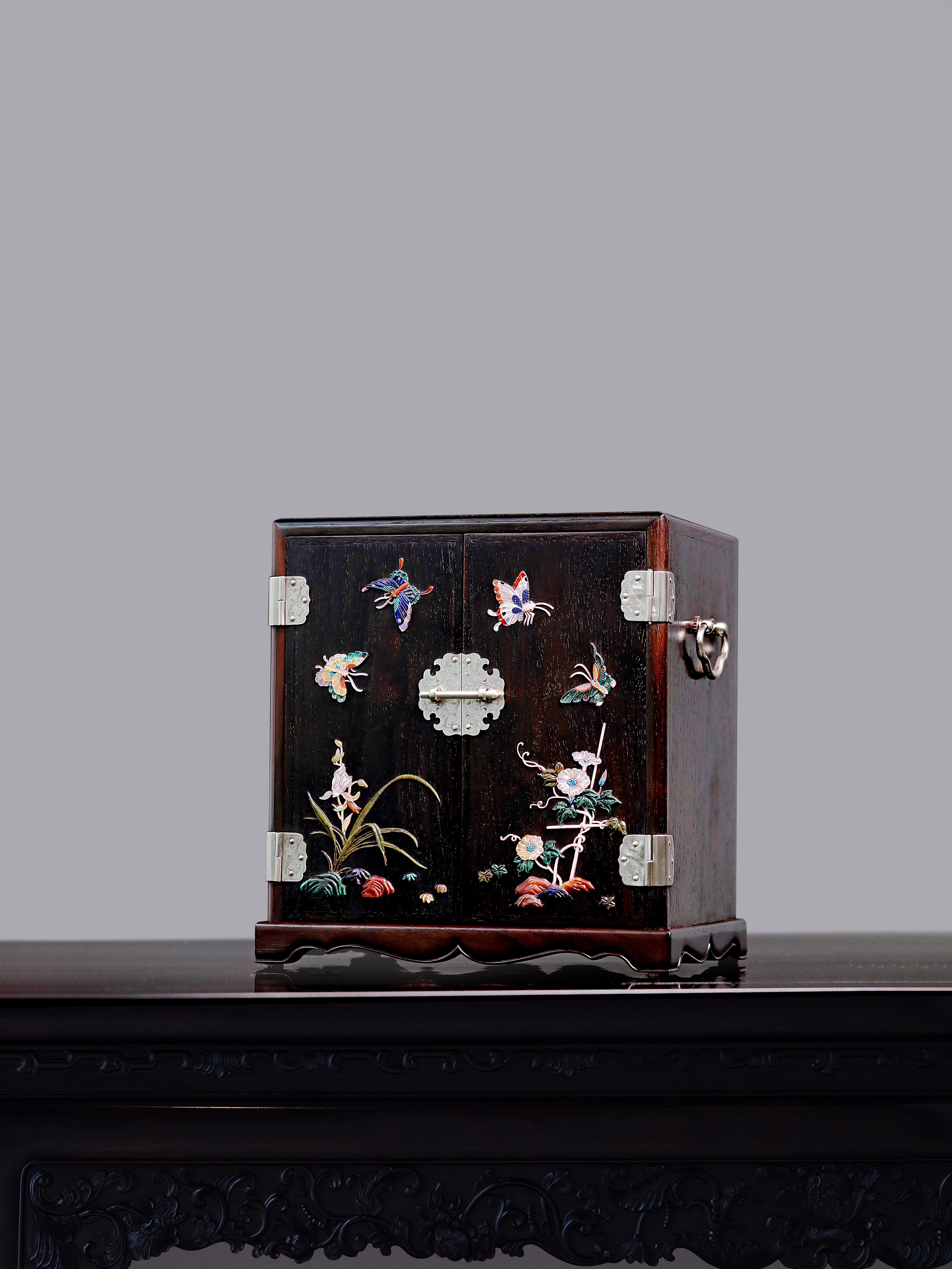 Rosewood inlaid tea cabinet
