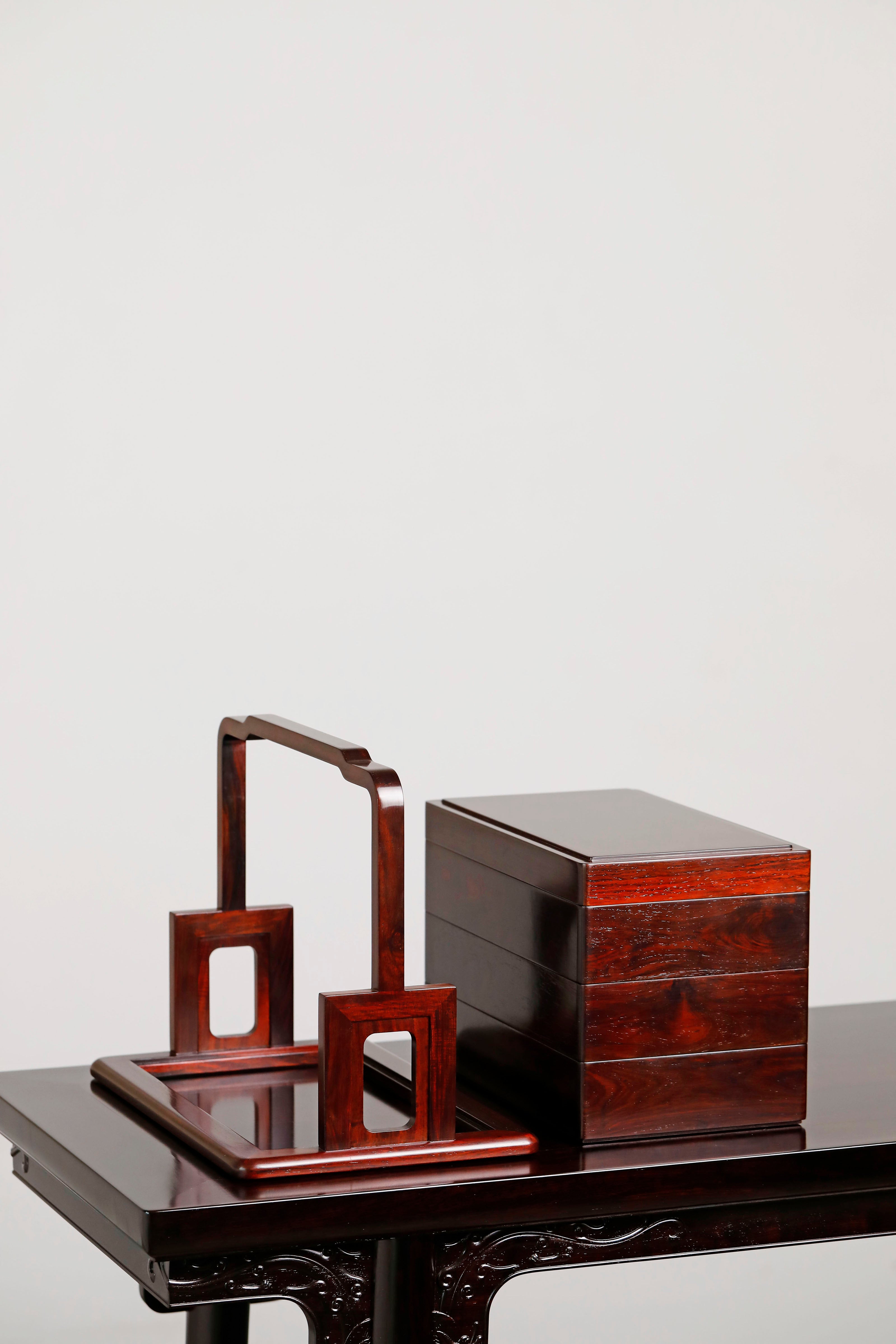 大红酸枝素面三层提盒