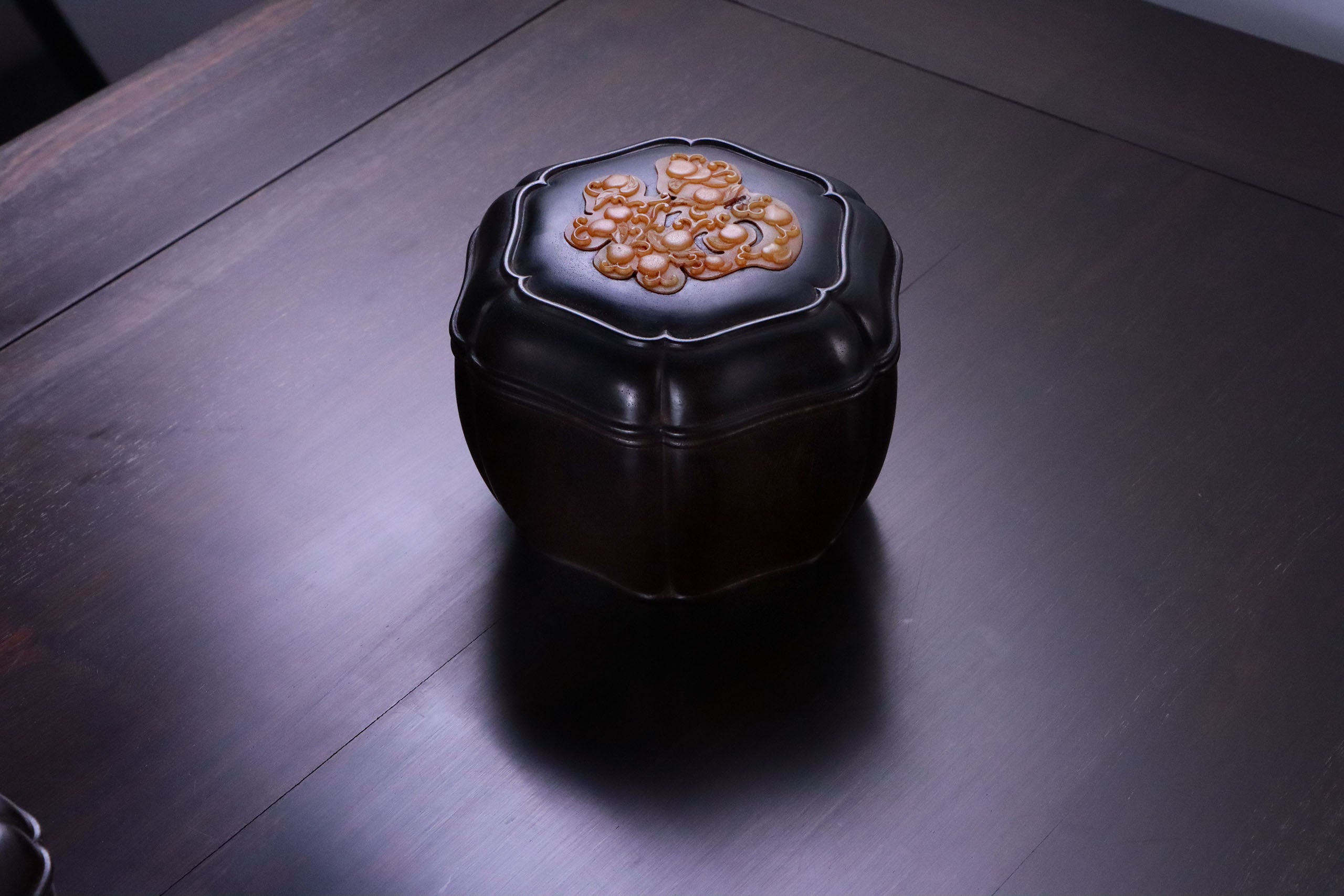 添福小叶紫檀葵口茶仓