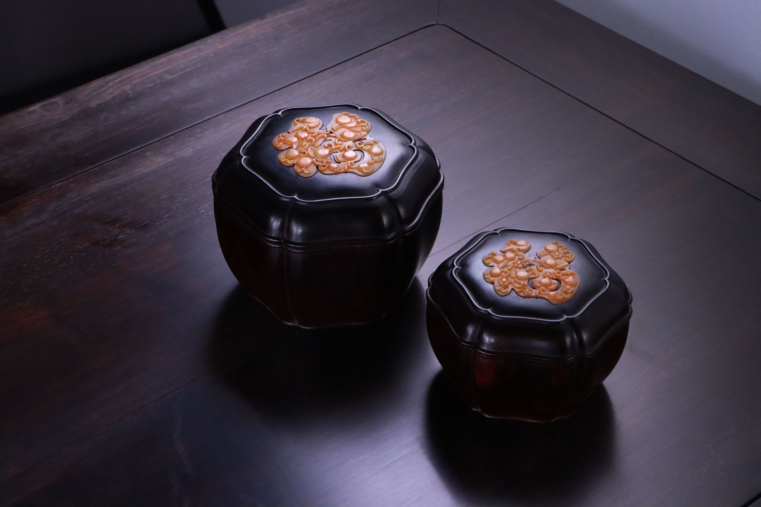 添福小叶紫檀葵口茶仓