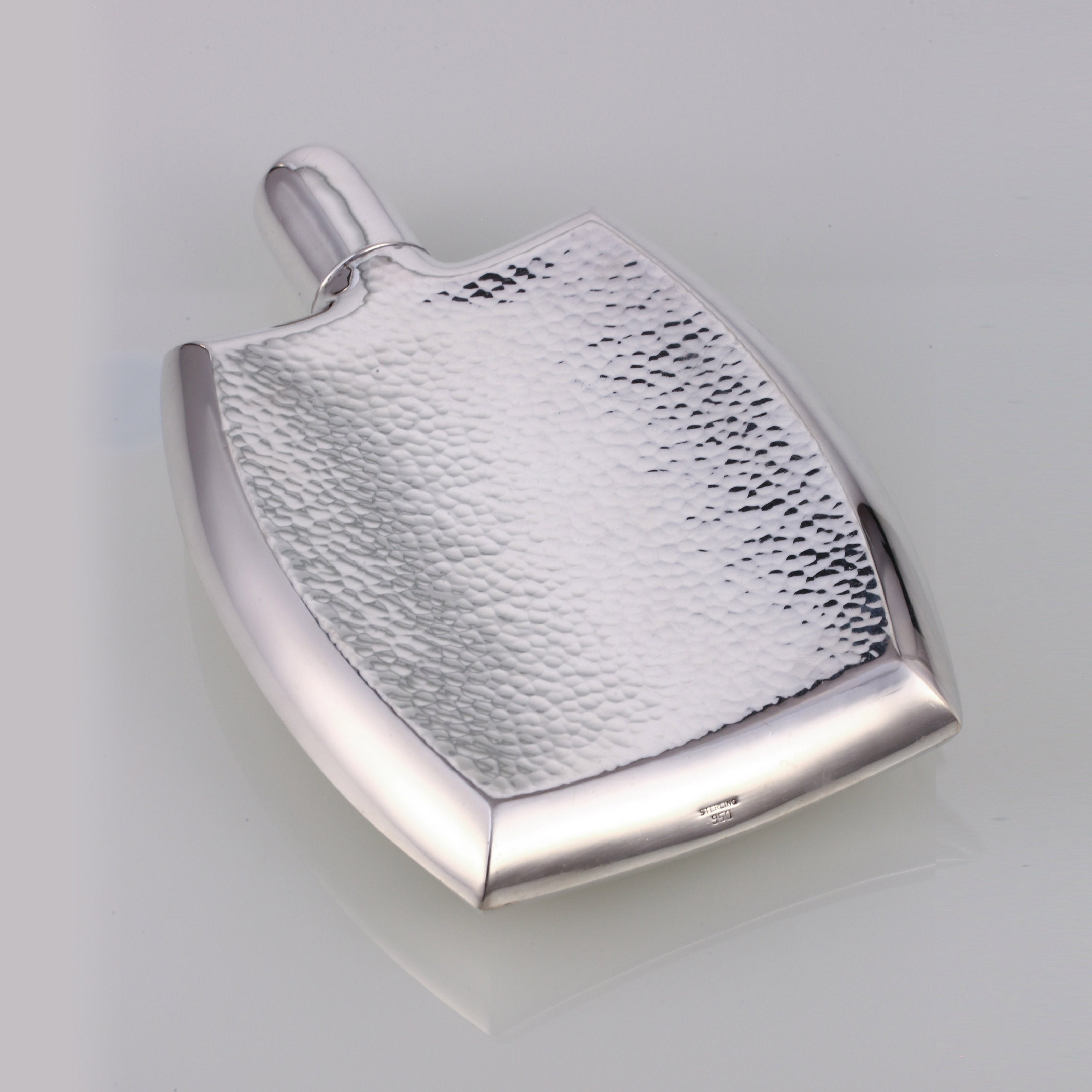 纯银古董剃雕酒壶