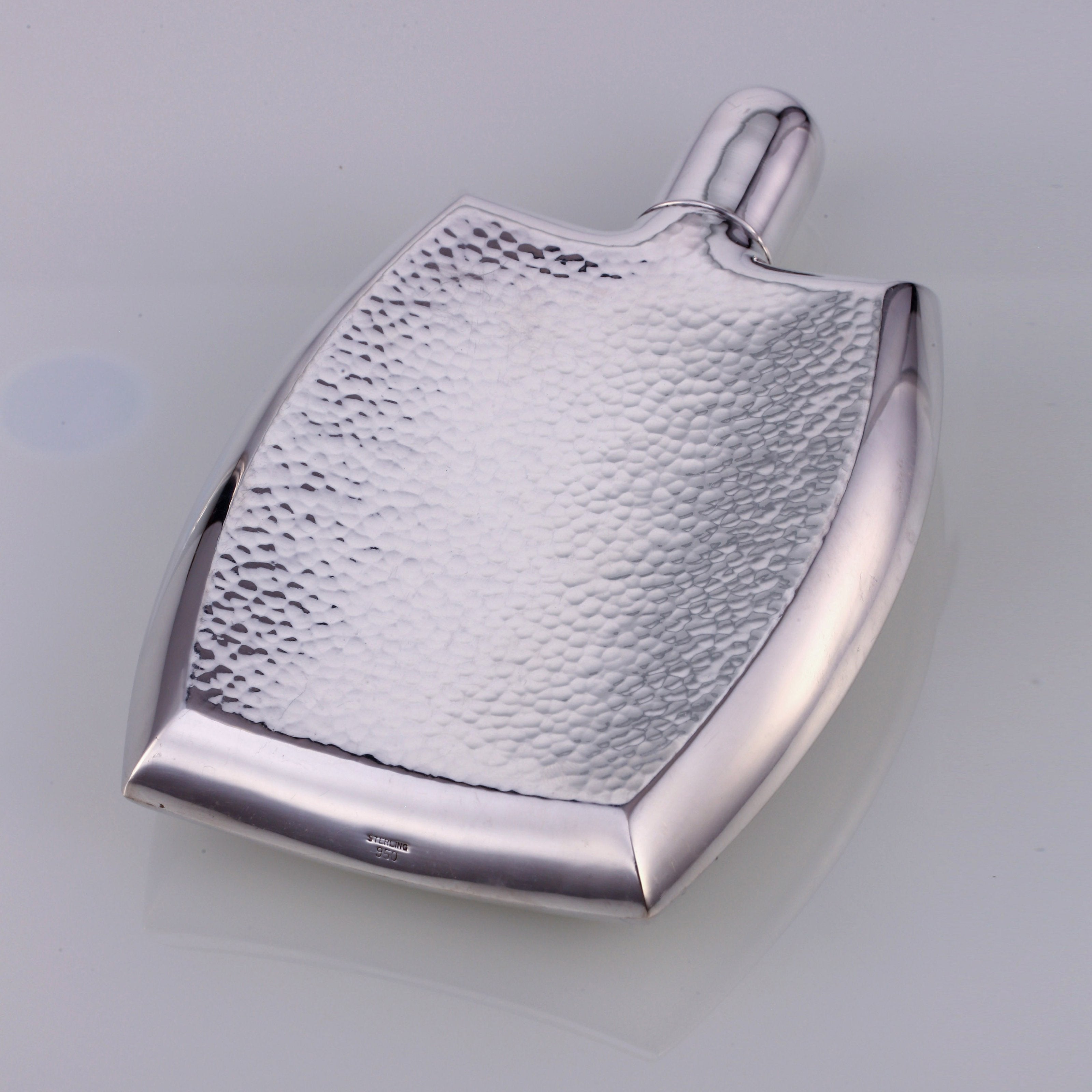 纯银古董剃雕酒壶