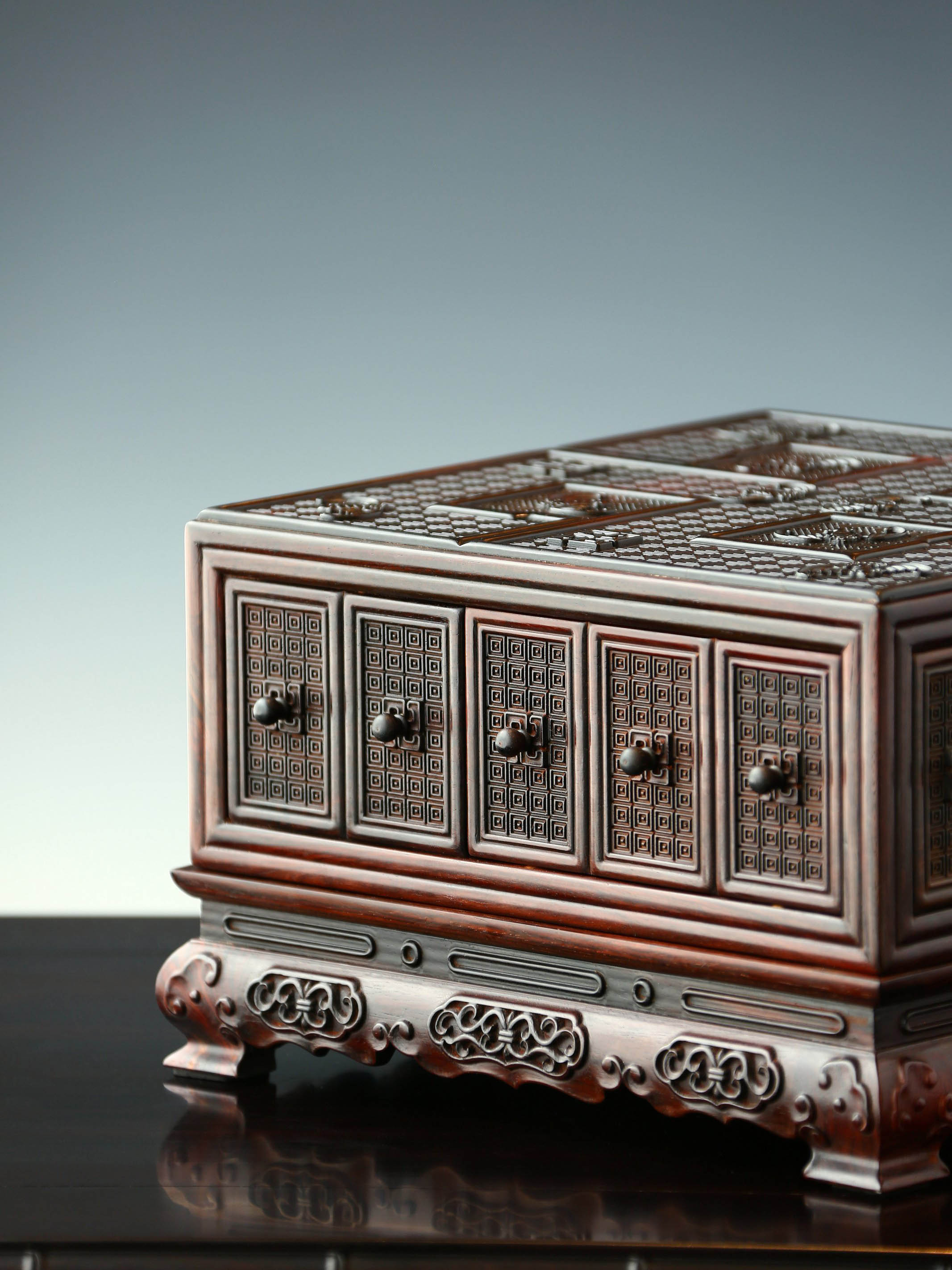 大雅堂万字纹洪福齐天赞比亚紫檀乾隆多宝盒