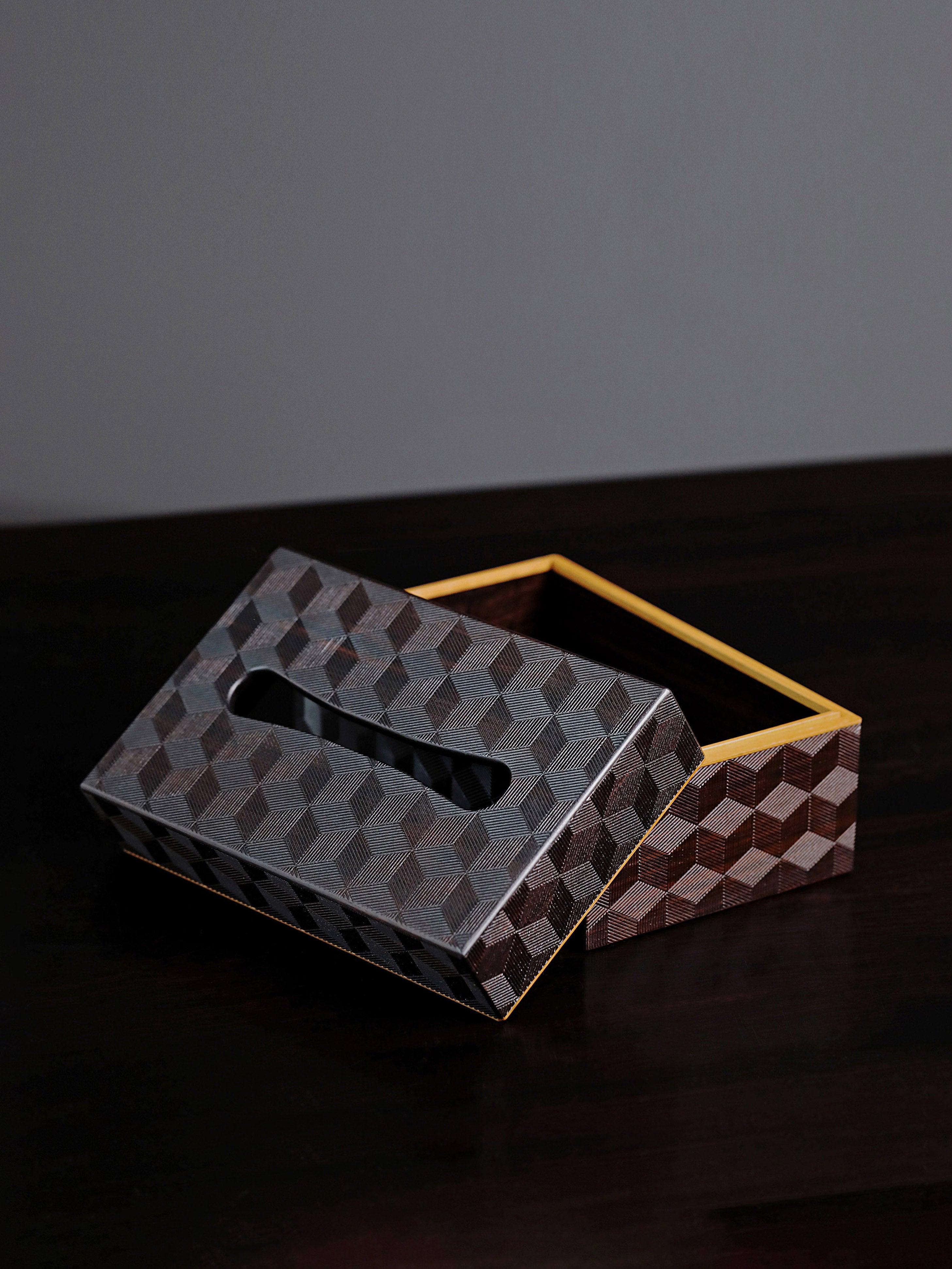 梅花纹/万字纹/雪花纹紫光檀纸巾盒