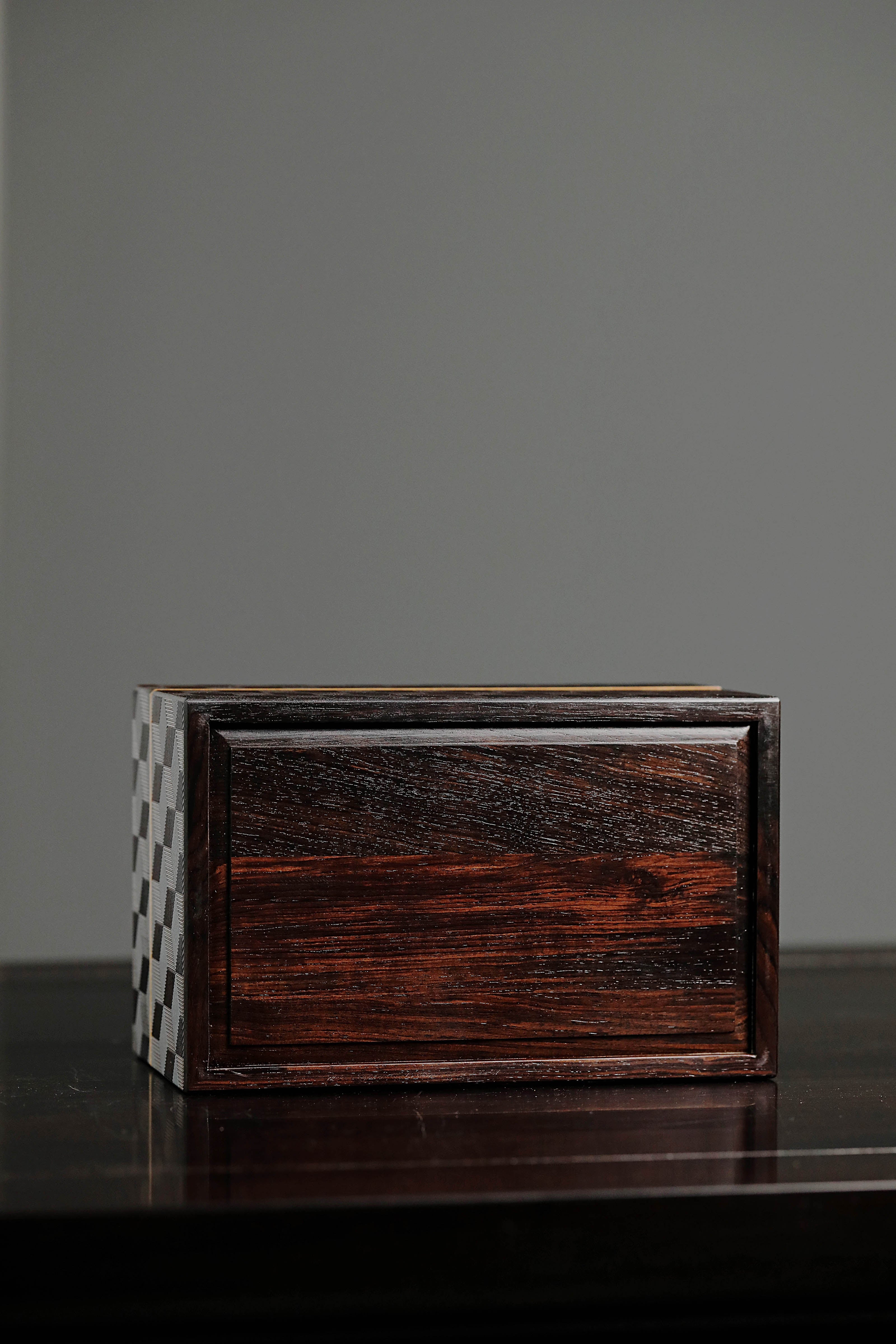 梅花纹/万字纹/雪花纹紫光檀纸巾盒