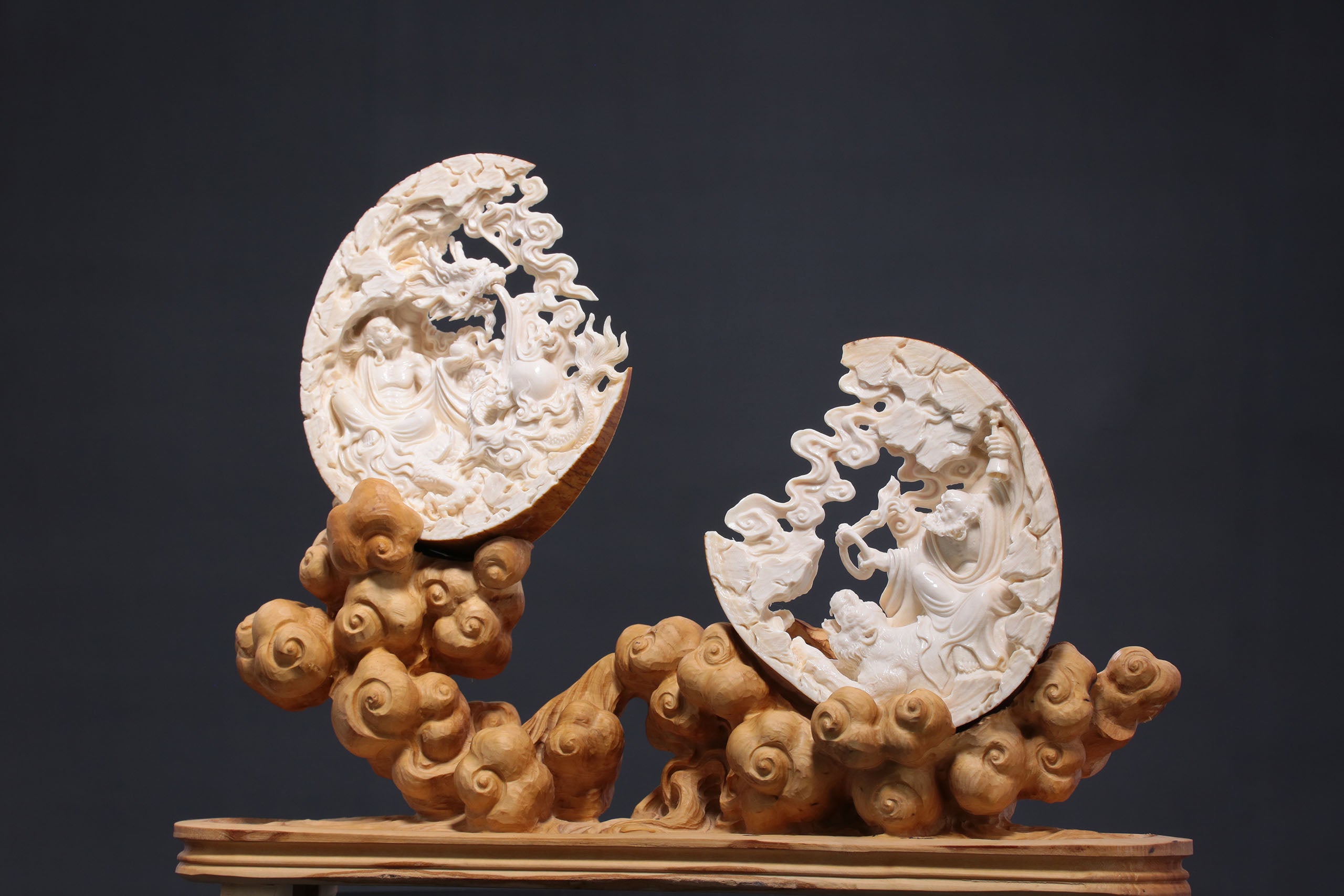 Arhat who subdues dragons and tigers