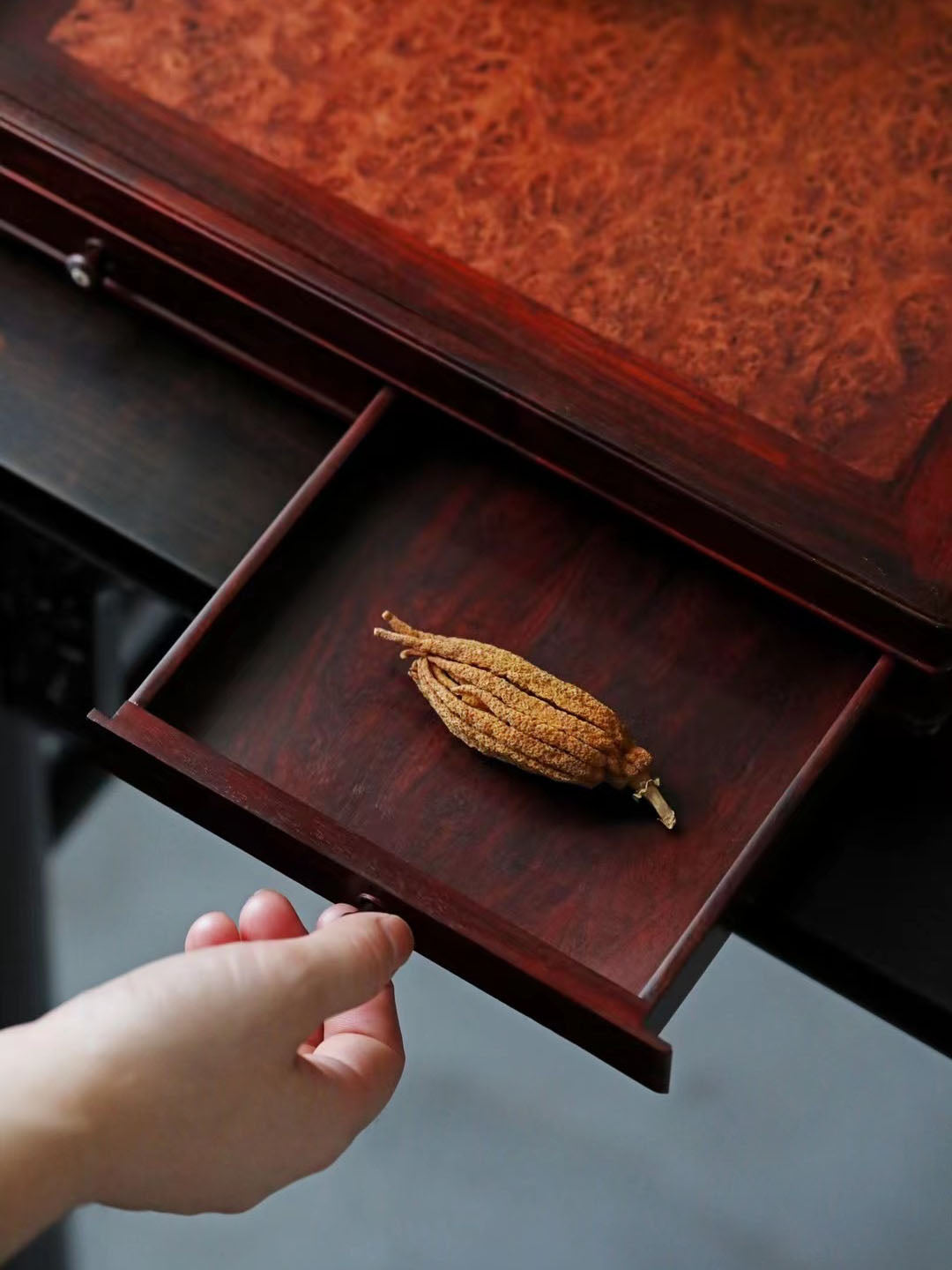 小葉紫檀嵌癭木素面文盤,紫光檀文盤