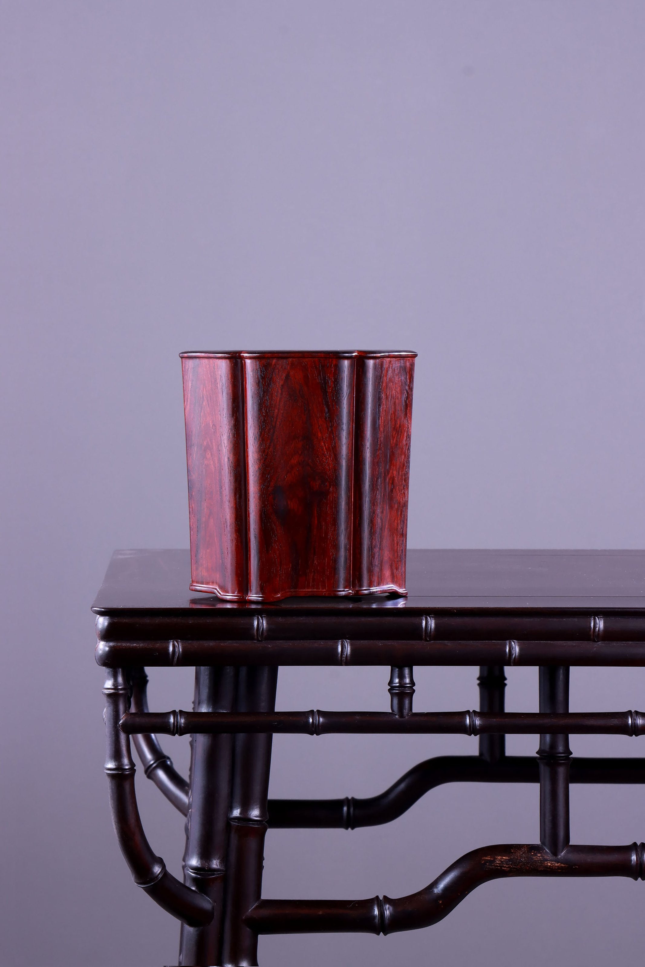 印度小葉紫檀菱花口筆筒