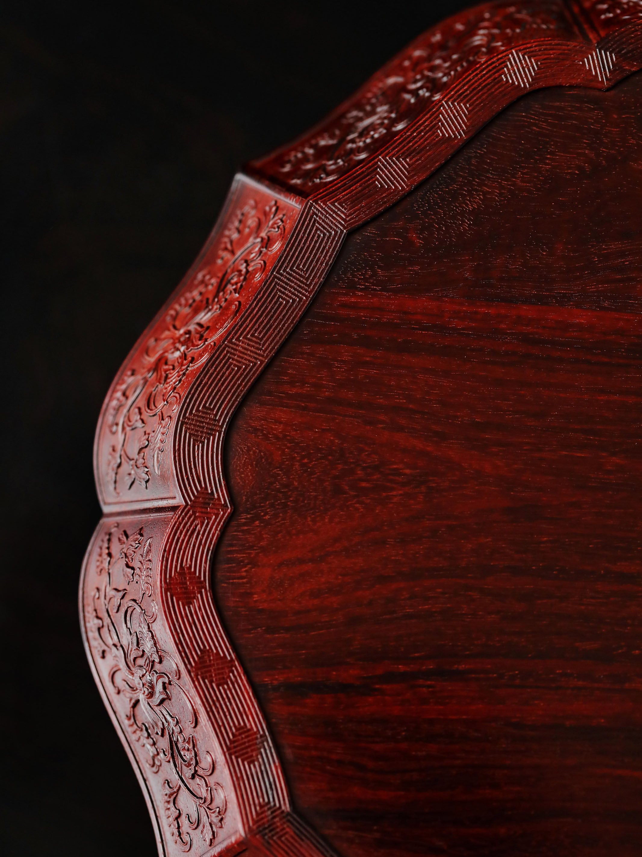 小叶紫檀雕万寿葵口十二角果盒