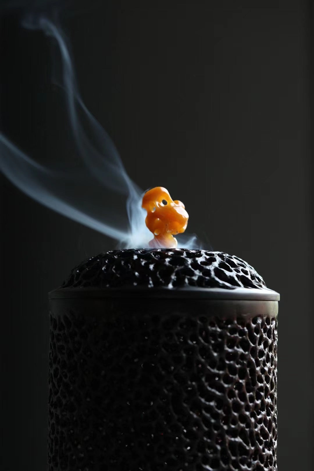 小叶紫檀盘根香炉