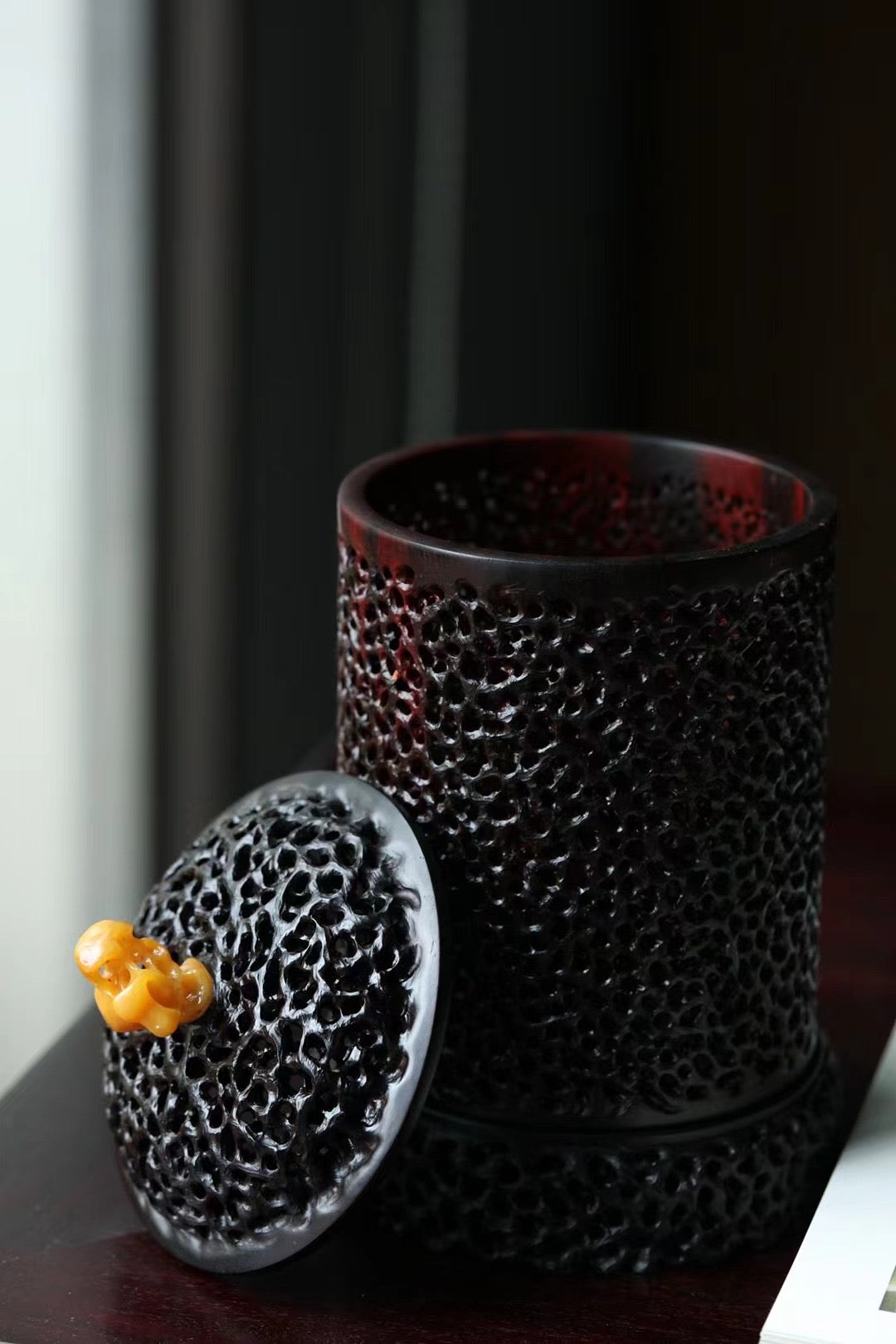 小叶紫檀盘根香炉