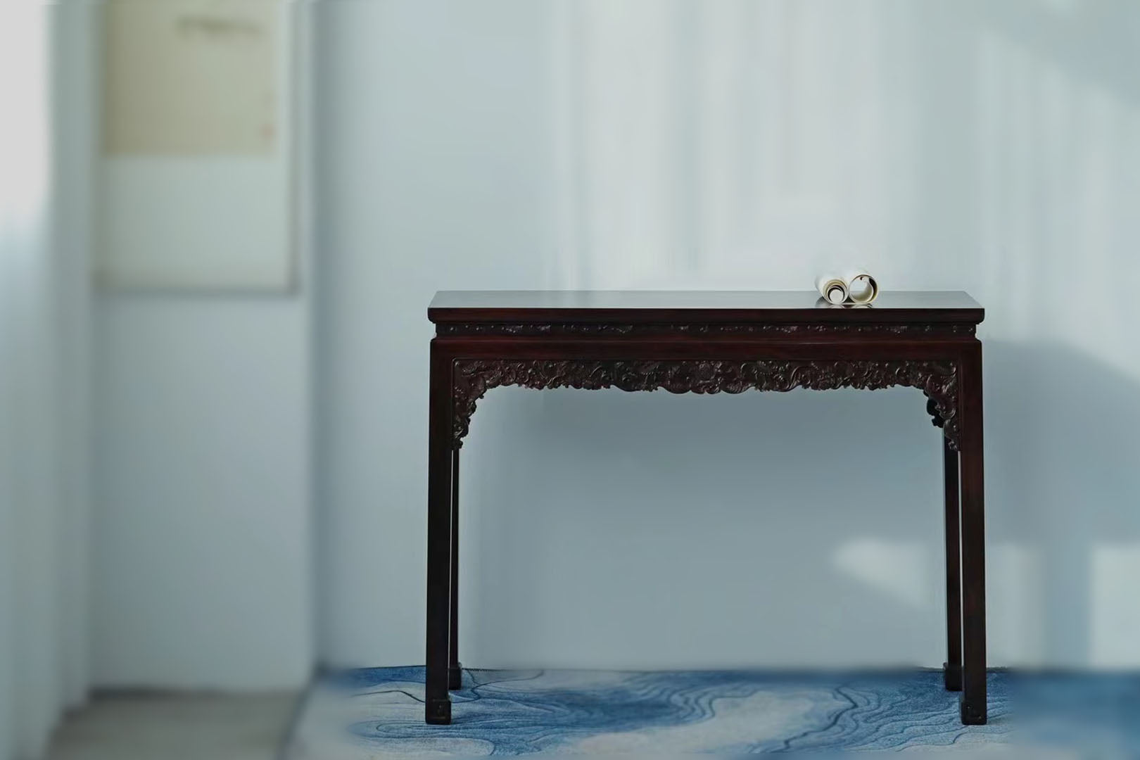 小叶紫檀西番莲纹条桌