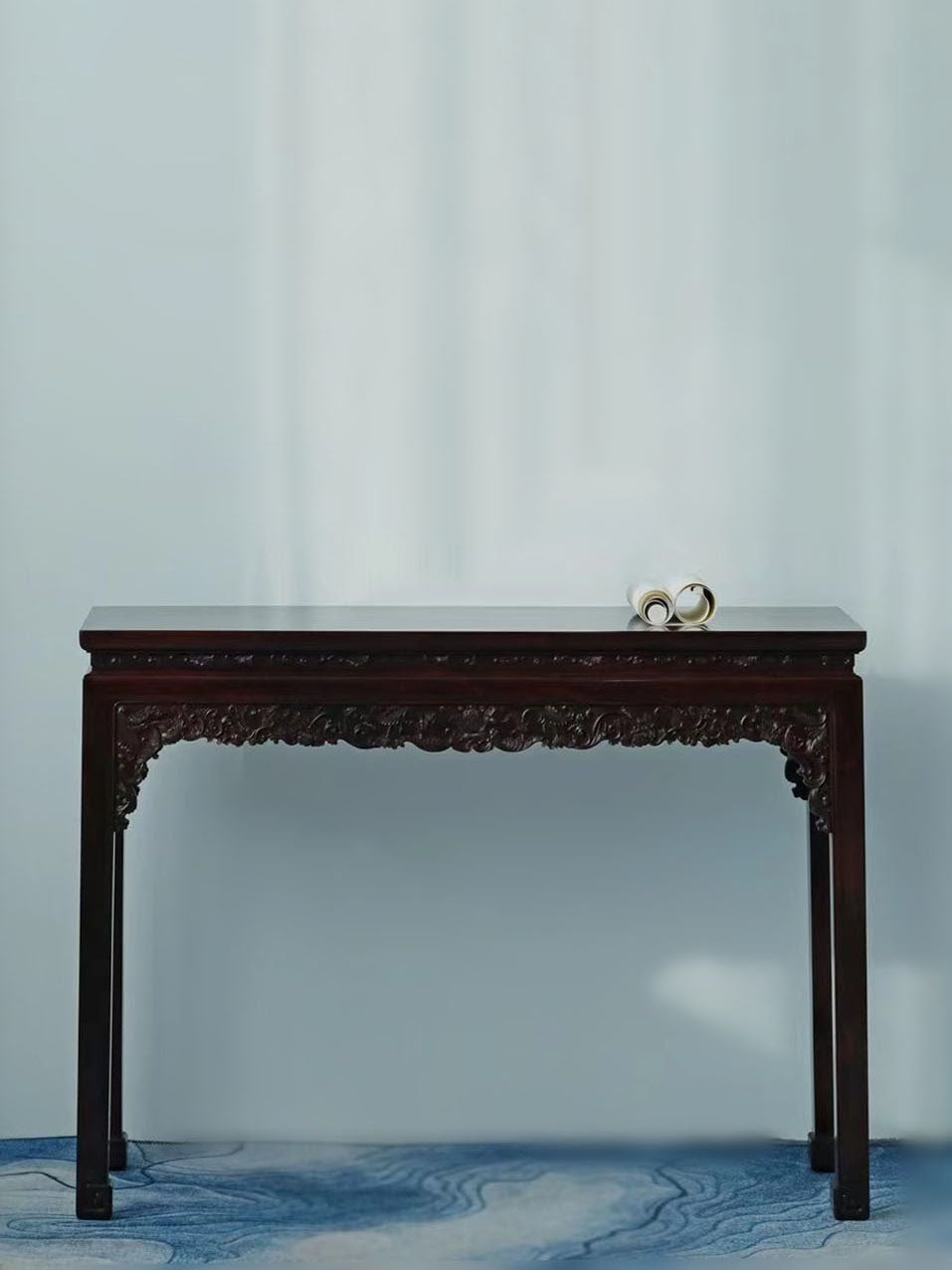 小叶紫檀西番莲纹条桌