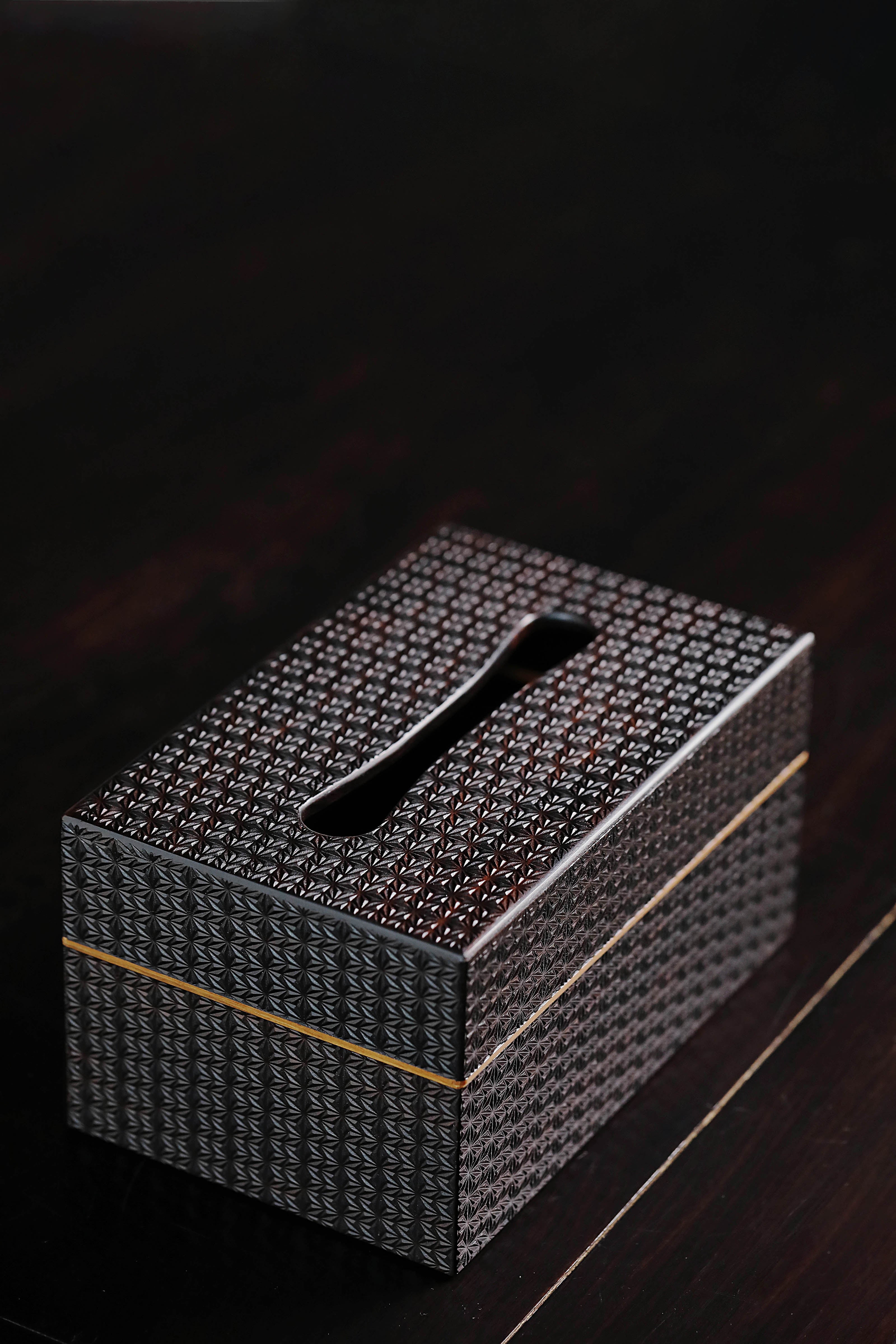 梅花纹/万字纹/雪花纹紫光檀纸巾盒