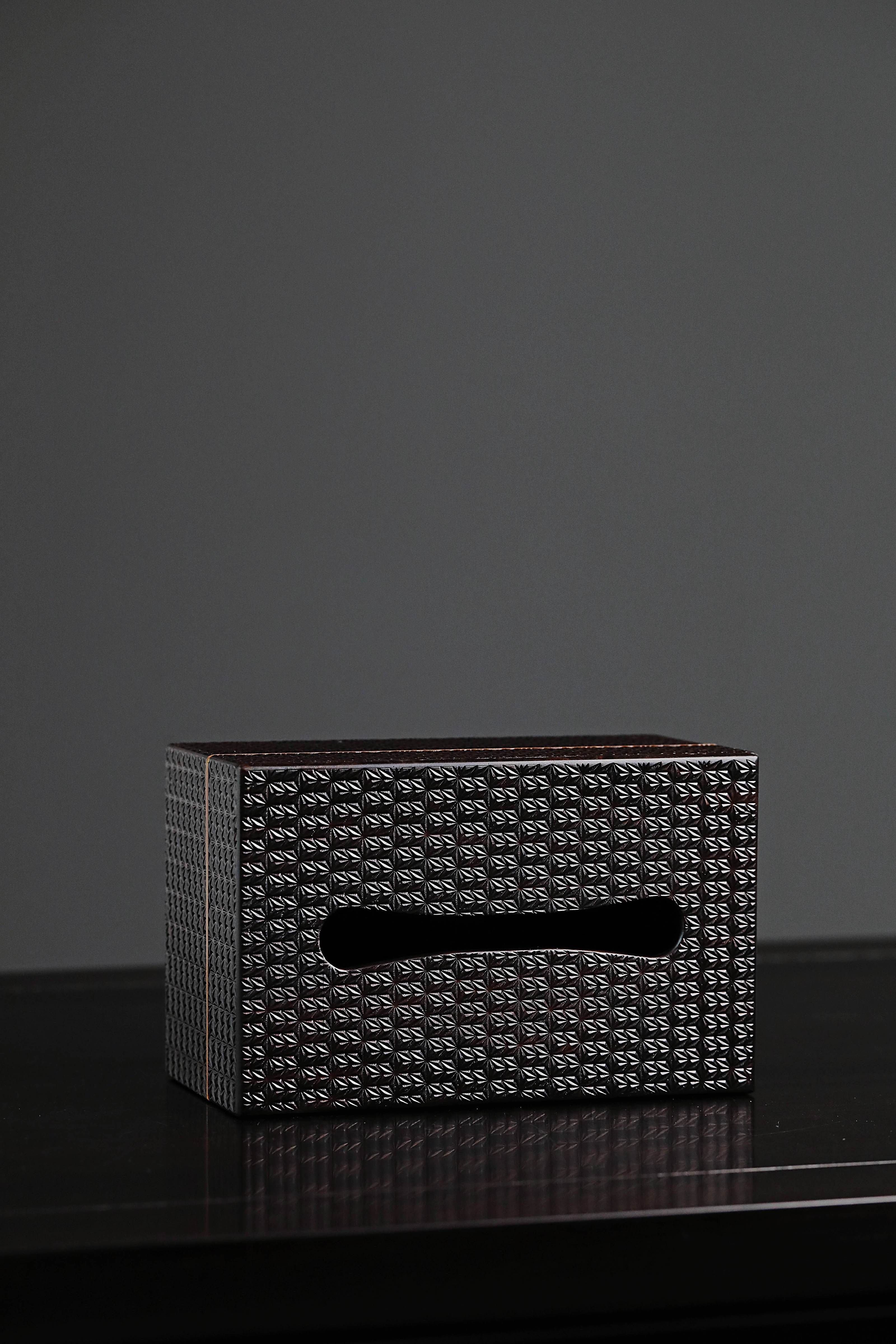 梅花纹/万字纹/雪花纹紫光檀纸巾盒