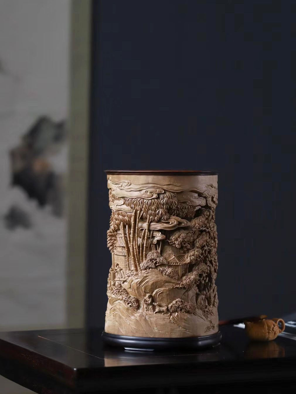 老山檀十八学士大笔筒