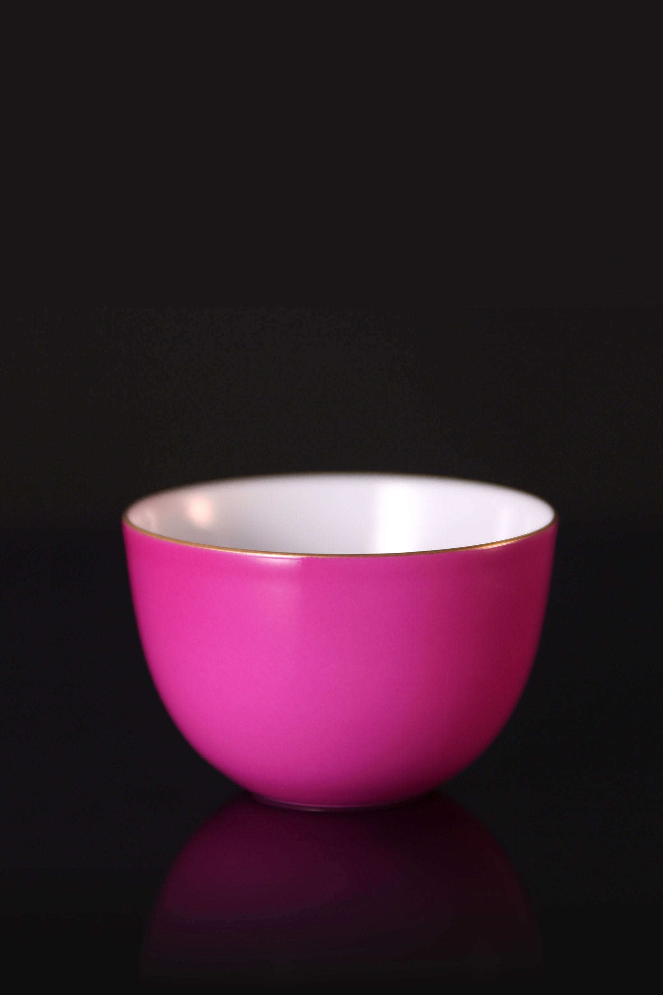 Carmine red Glaze Bell Cup