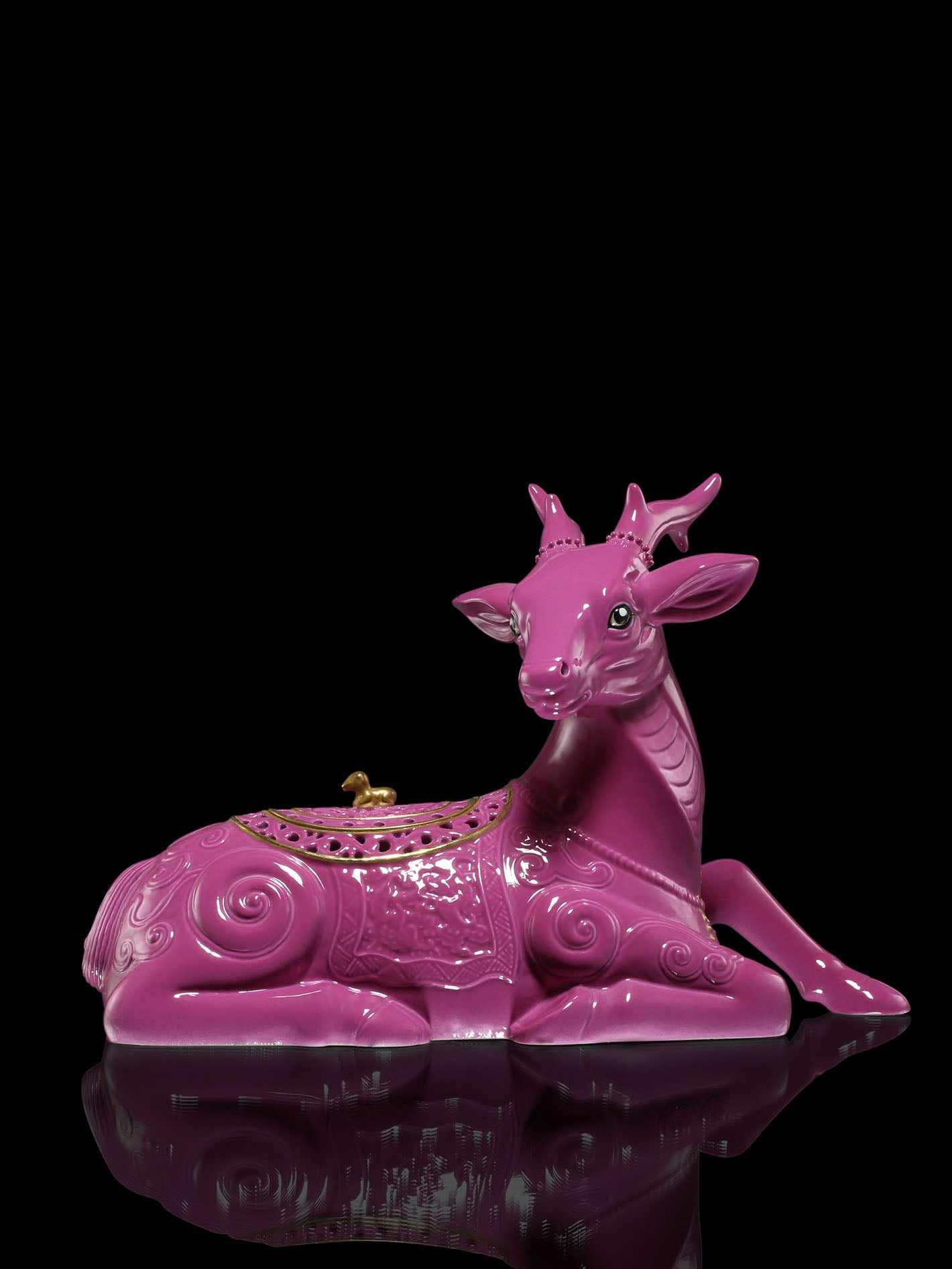 Carmine red Glaze Deer-Form Incense Censer