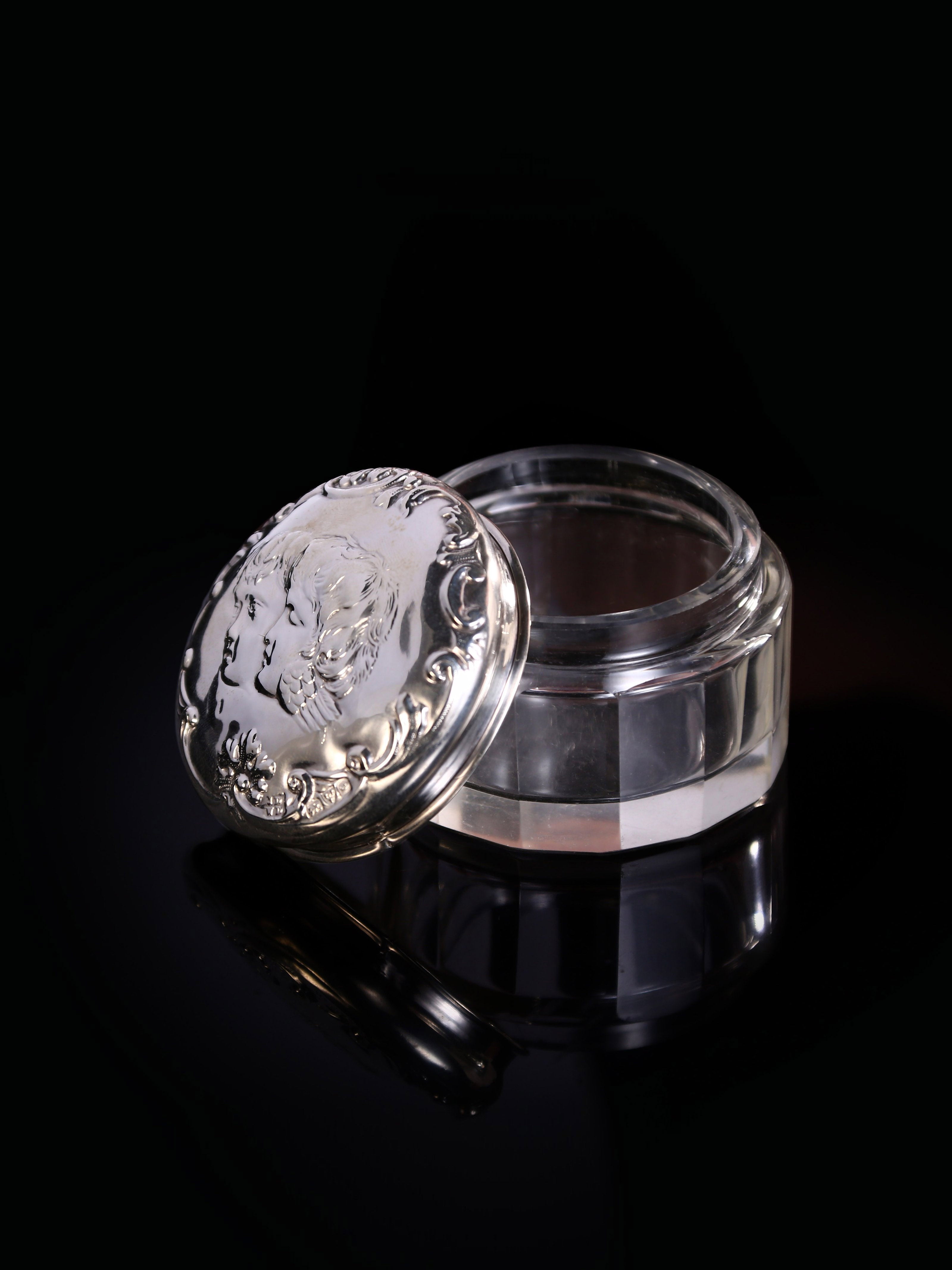 1903年英國天使純銀蓋水晶瓶