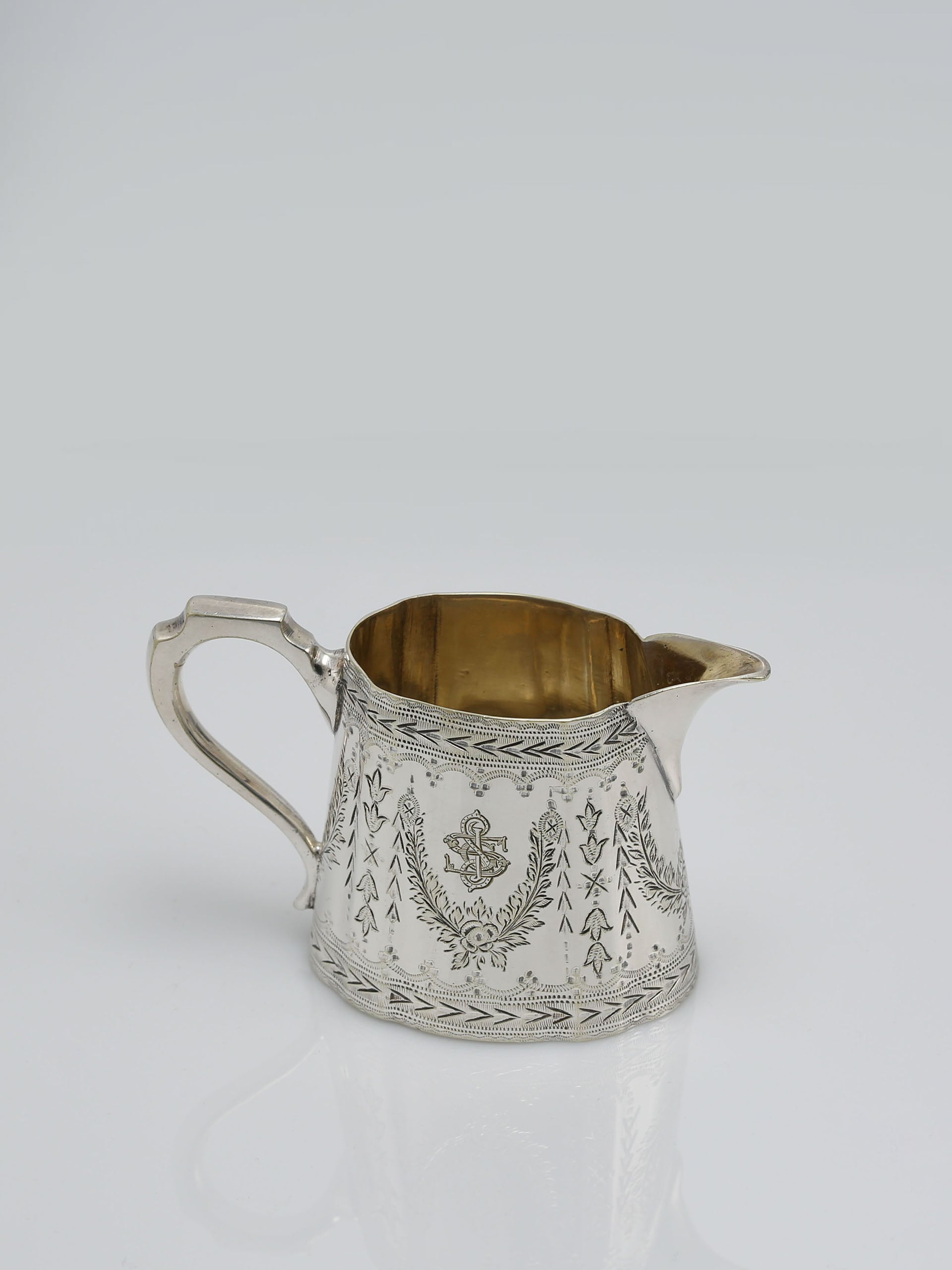 英国银制公道杯