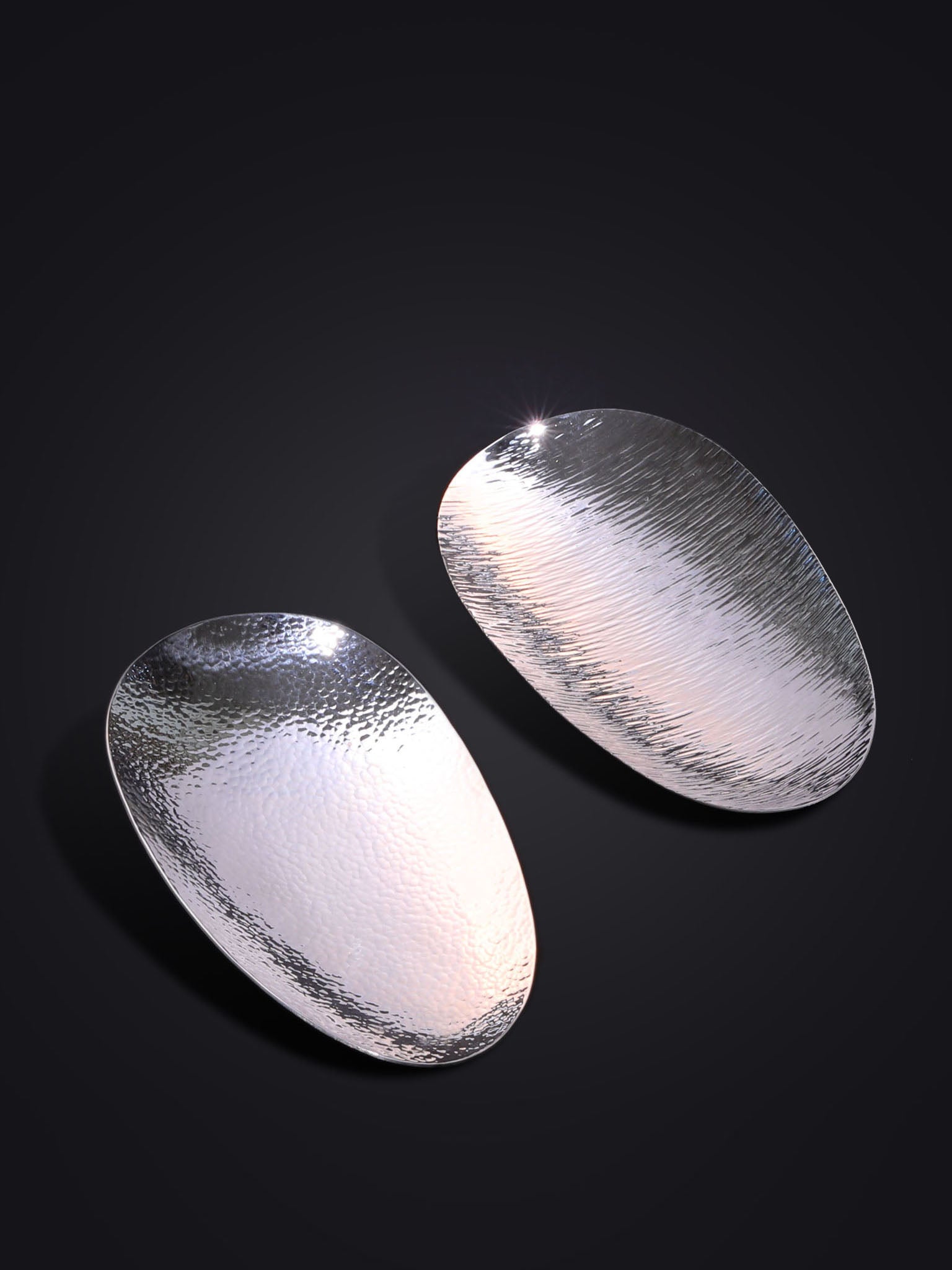 A piece of silver tea scoop