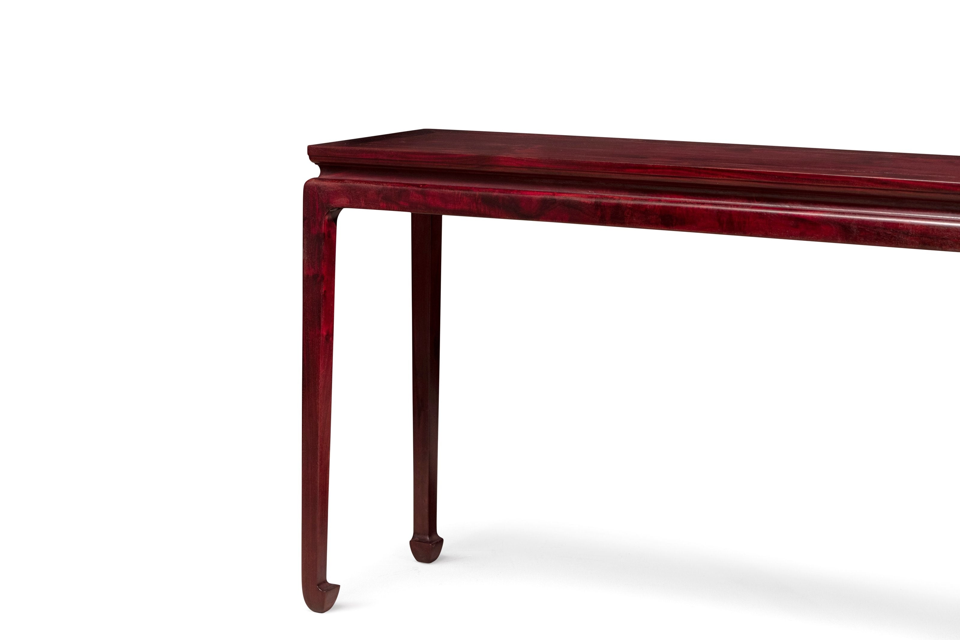 有束腰马蹄足条案