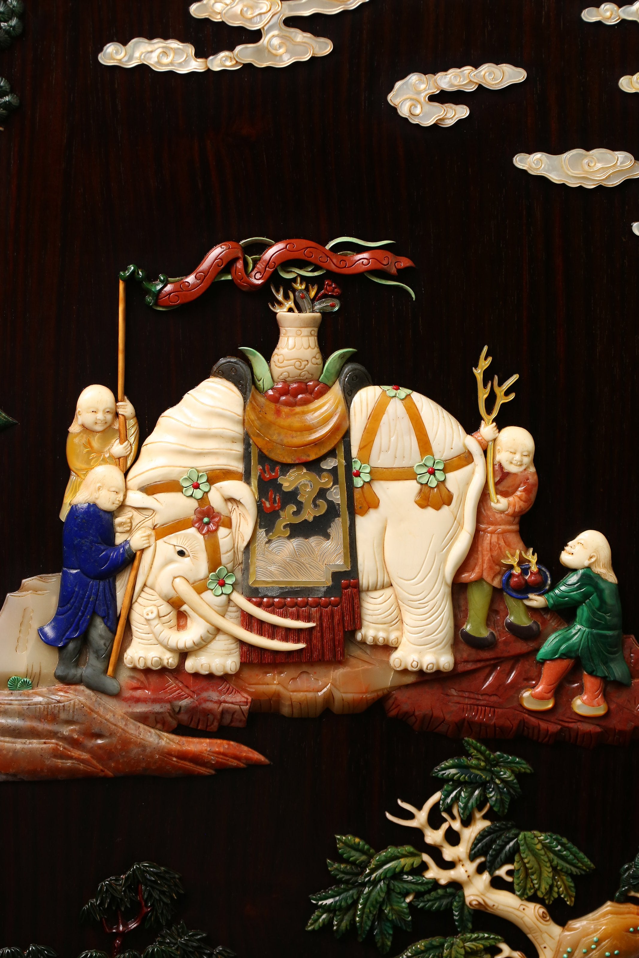 太平有象百宝座屏