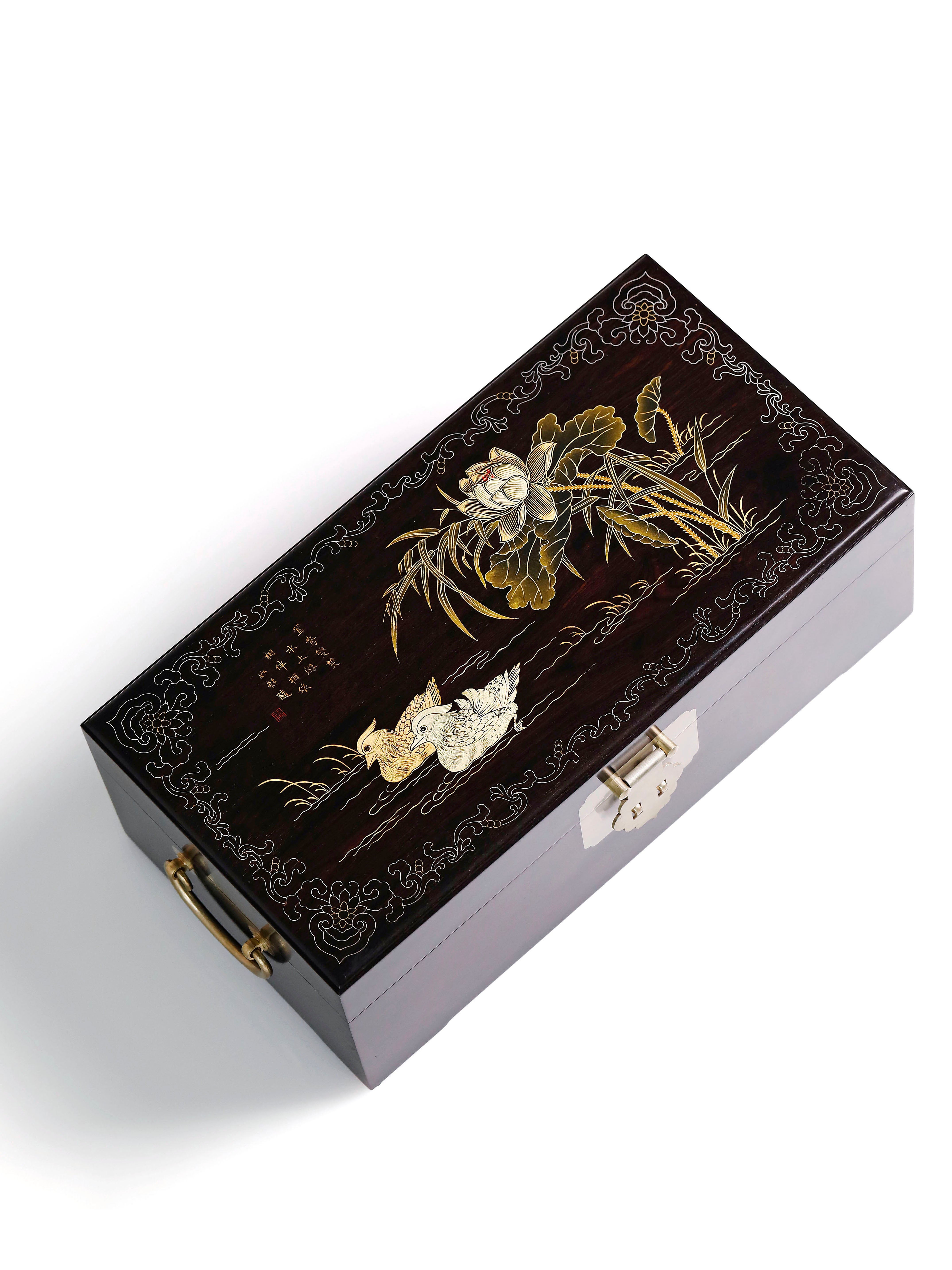 紫光檀鸳鸯戏水/博古图描金盒