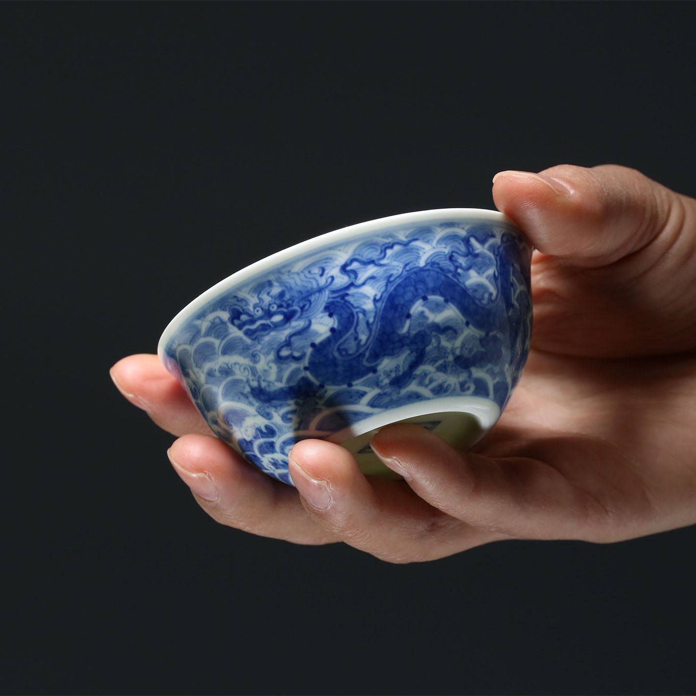 Dragon-patterned footed cup