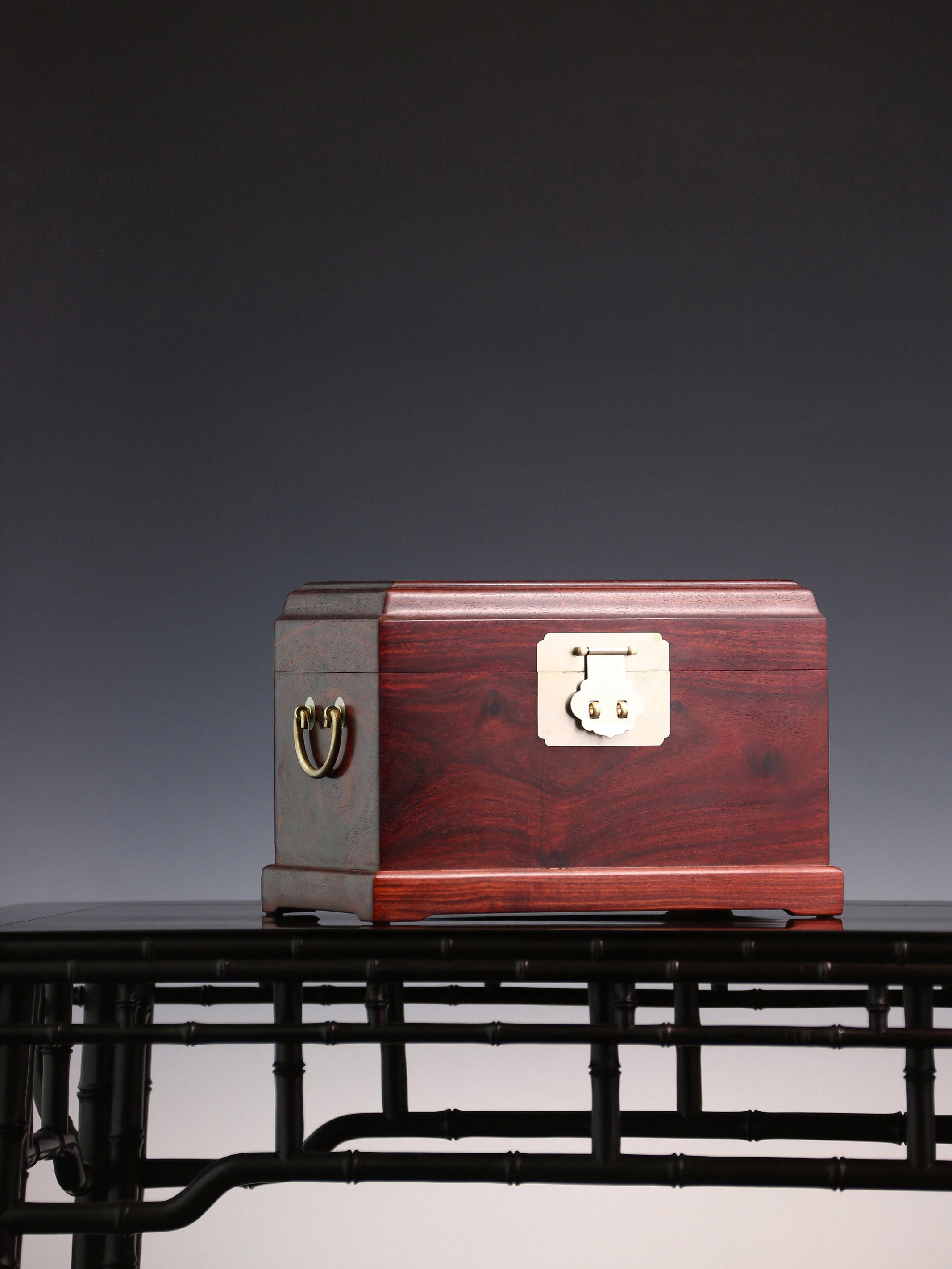 赞比亚紫檀官皮箱