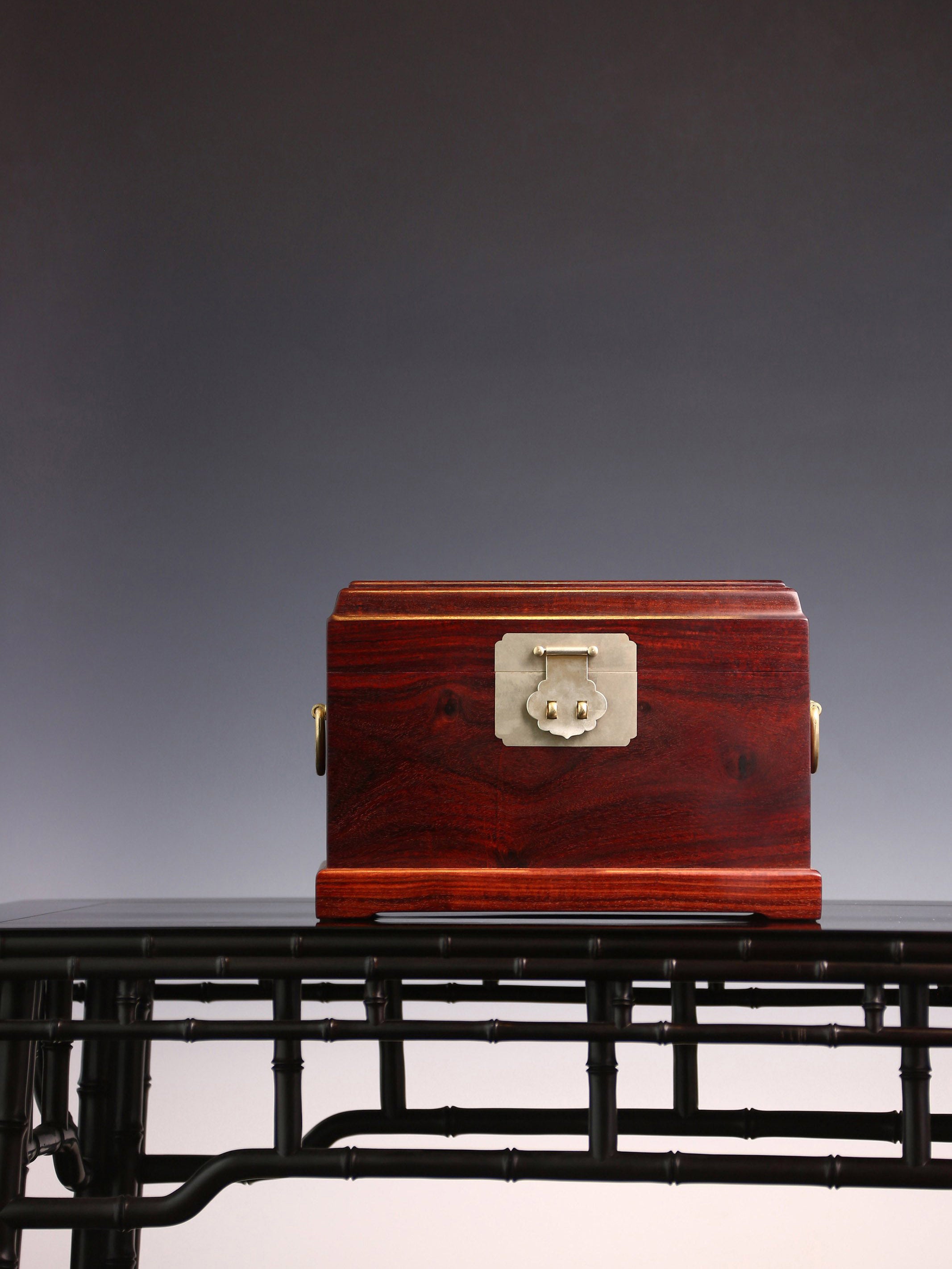 赞比亚紫檀官皮箱