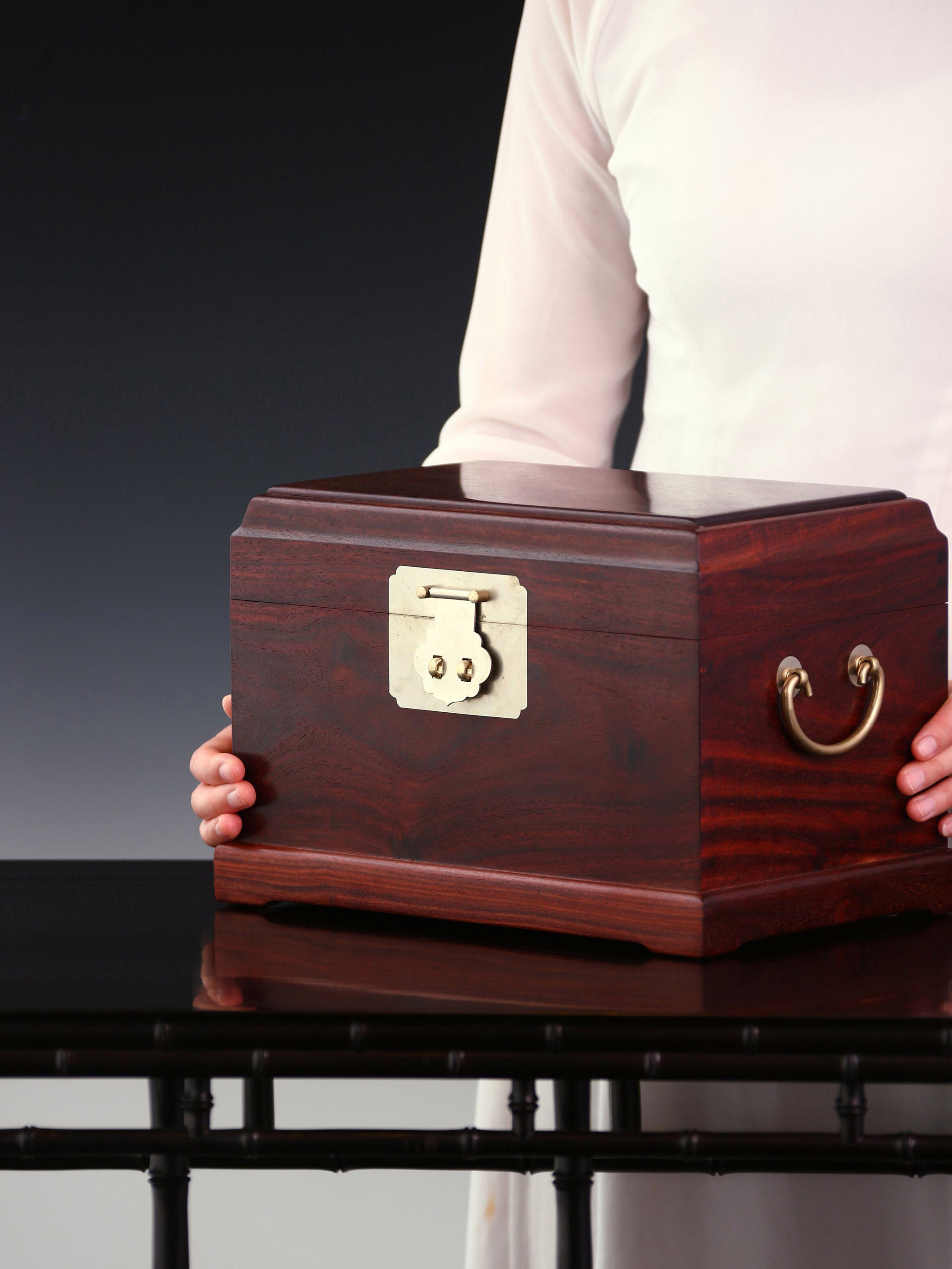 赞比亚紫檀官皮箱