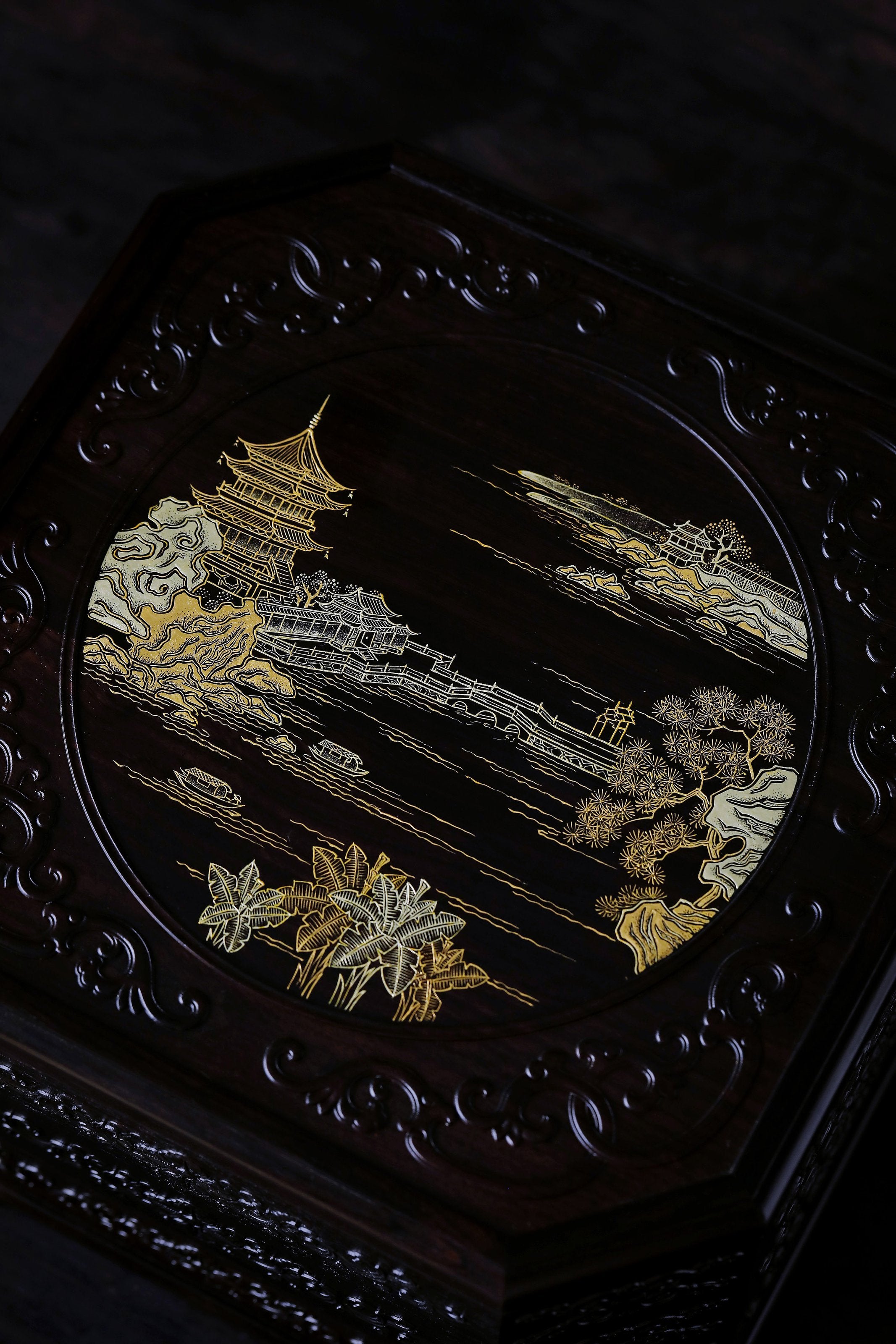 紫光檀描金仙阁图三层八角茶盒