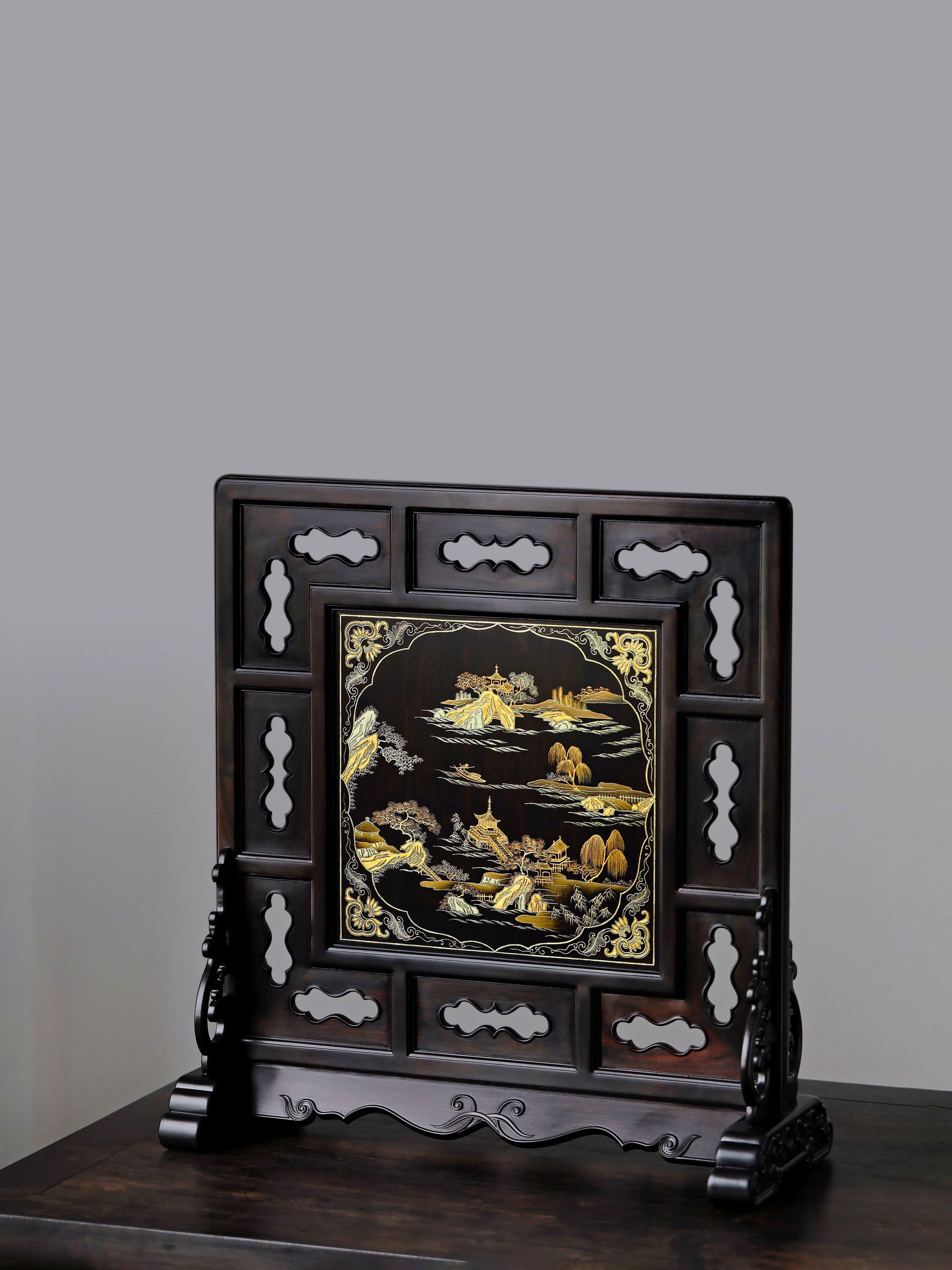 Purple sandalwood gilded landscape screen