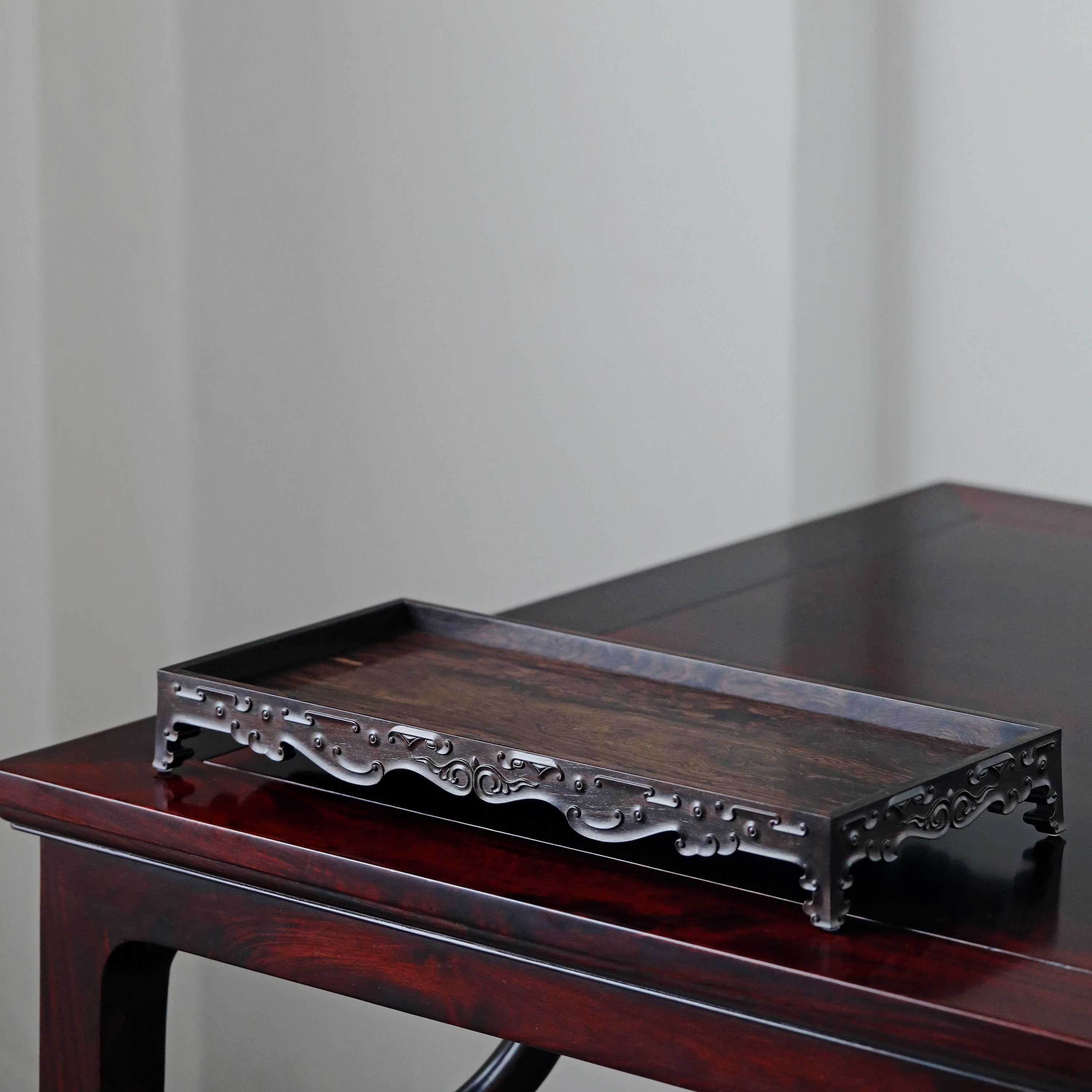 紫光檀如意卷草都承盘