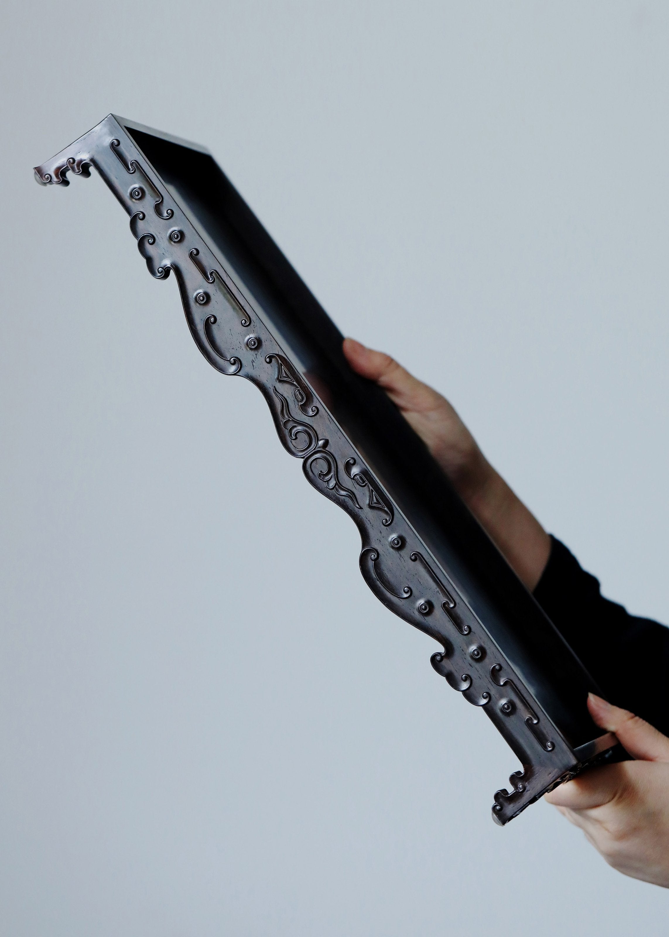 紫光檀如意卷草都承盘