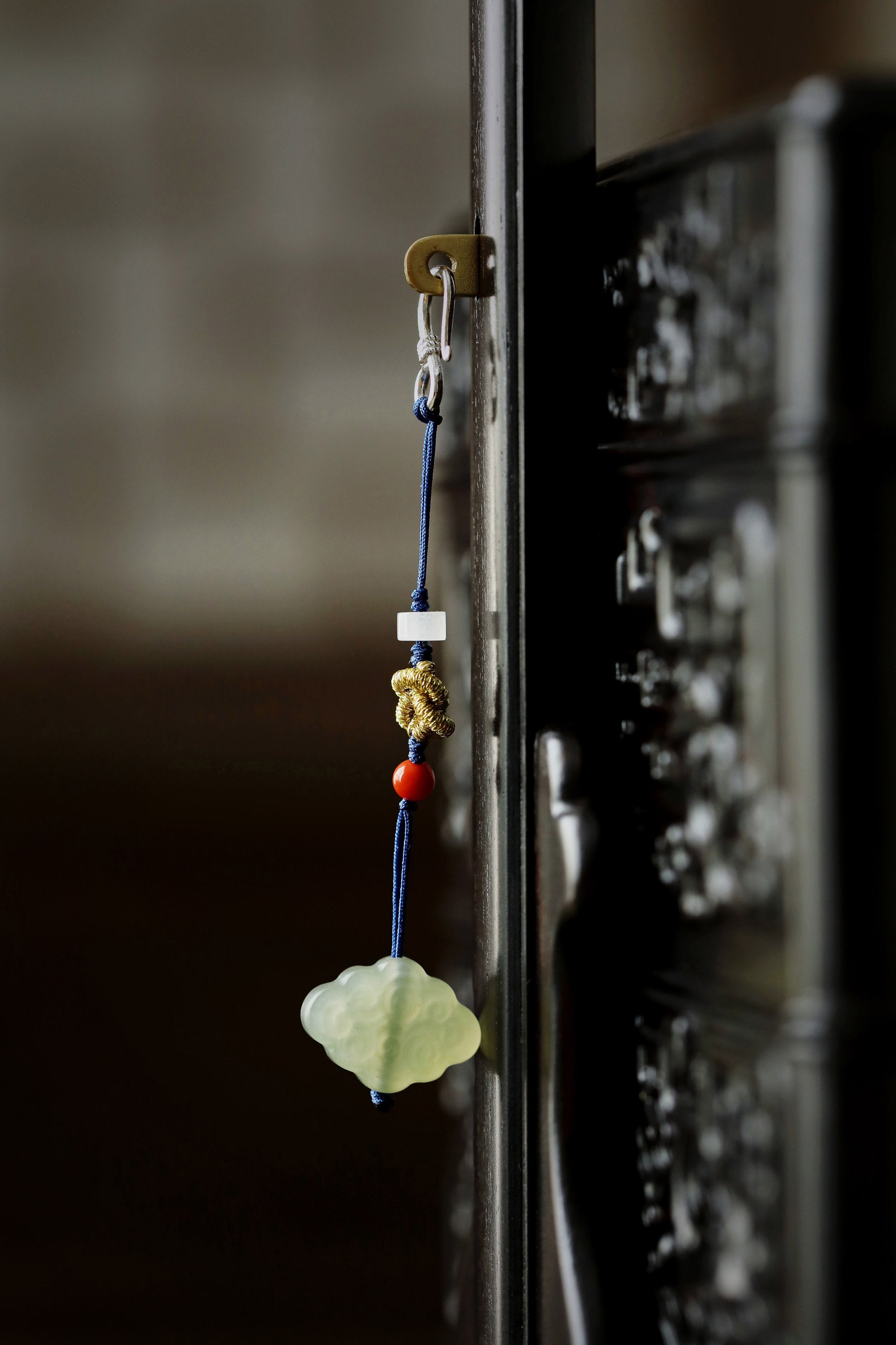 紫光檀雕夔龙凤鸟纹四方提盒