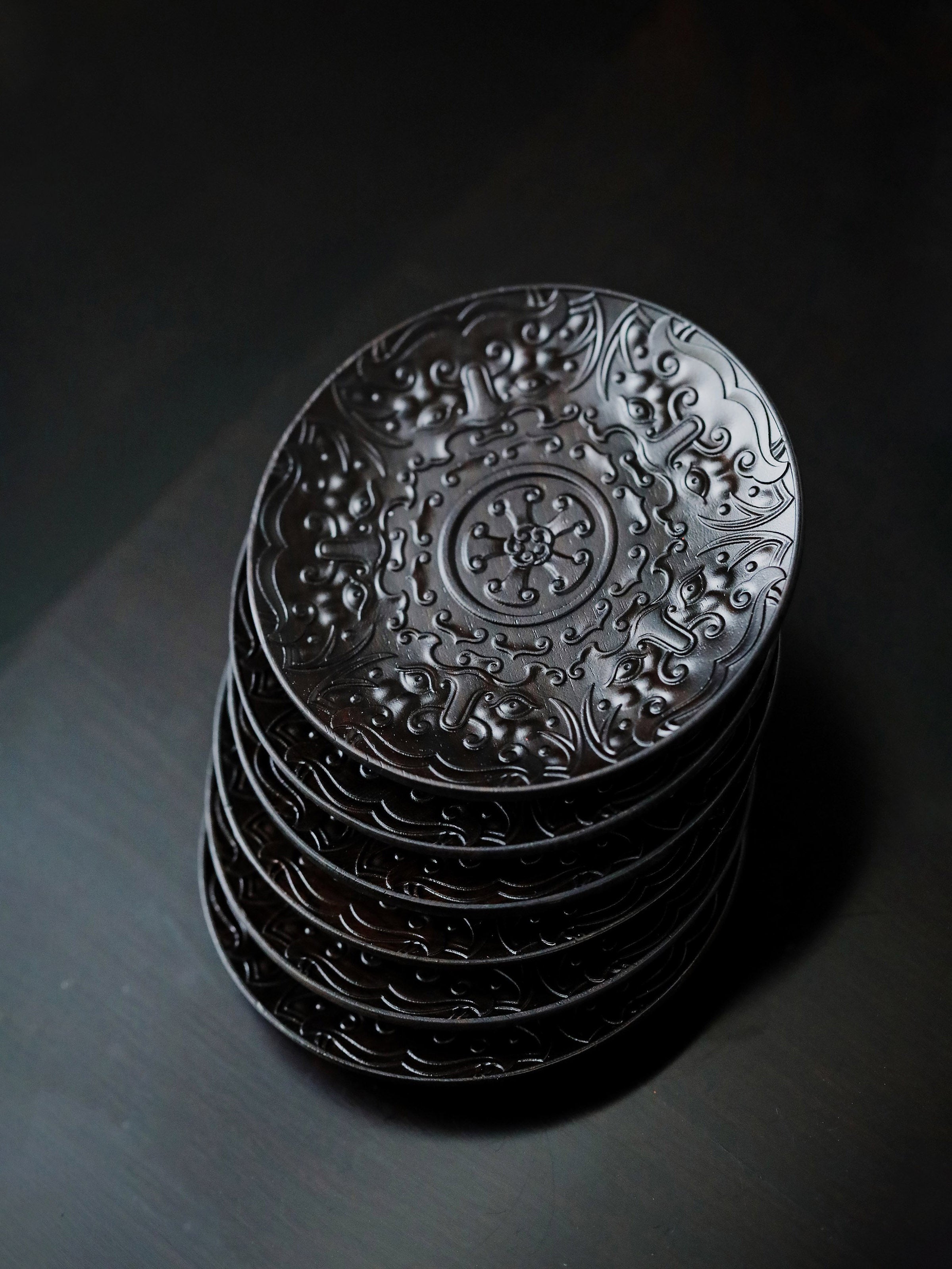 紫光檀雕刻茶托三套(18只)