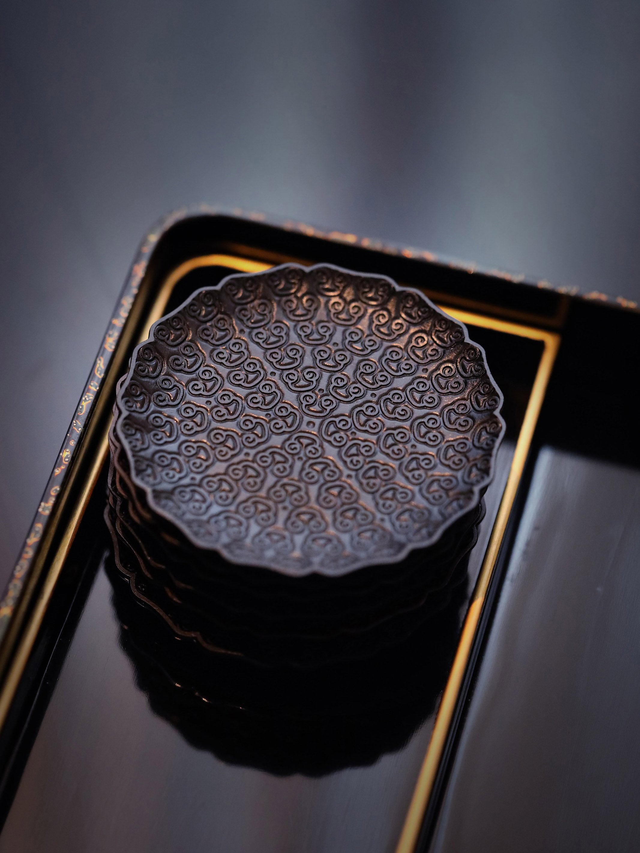 紫光檀雕刻茶托三套(18只)