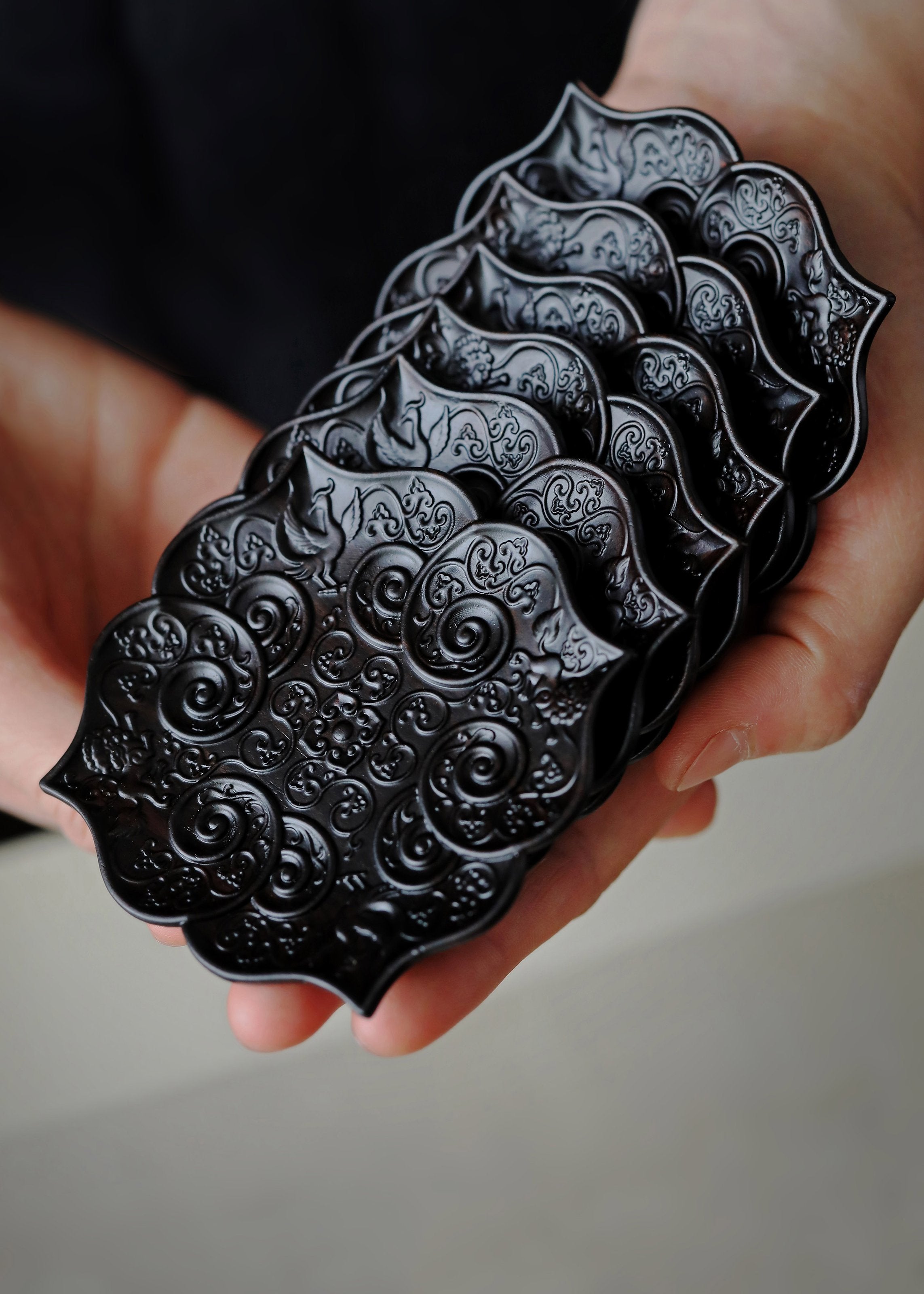 紫光檀雕刻茶托三套(18只)