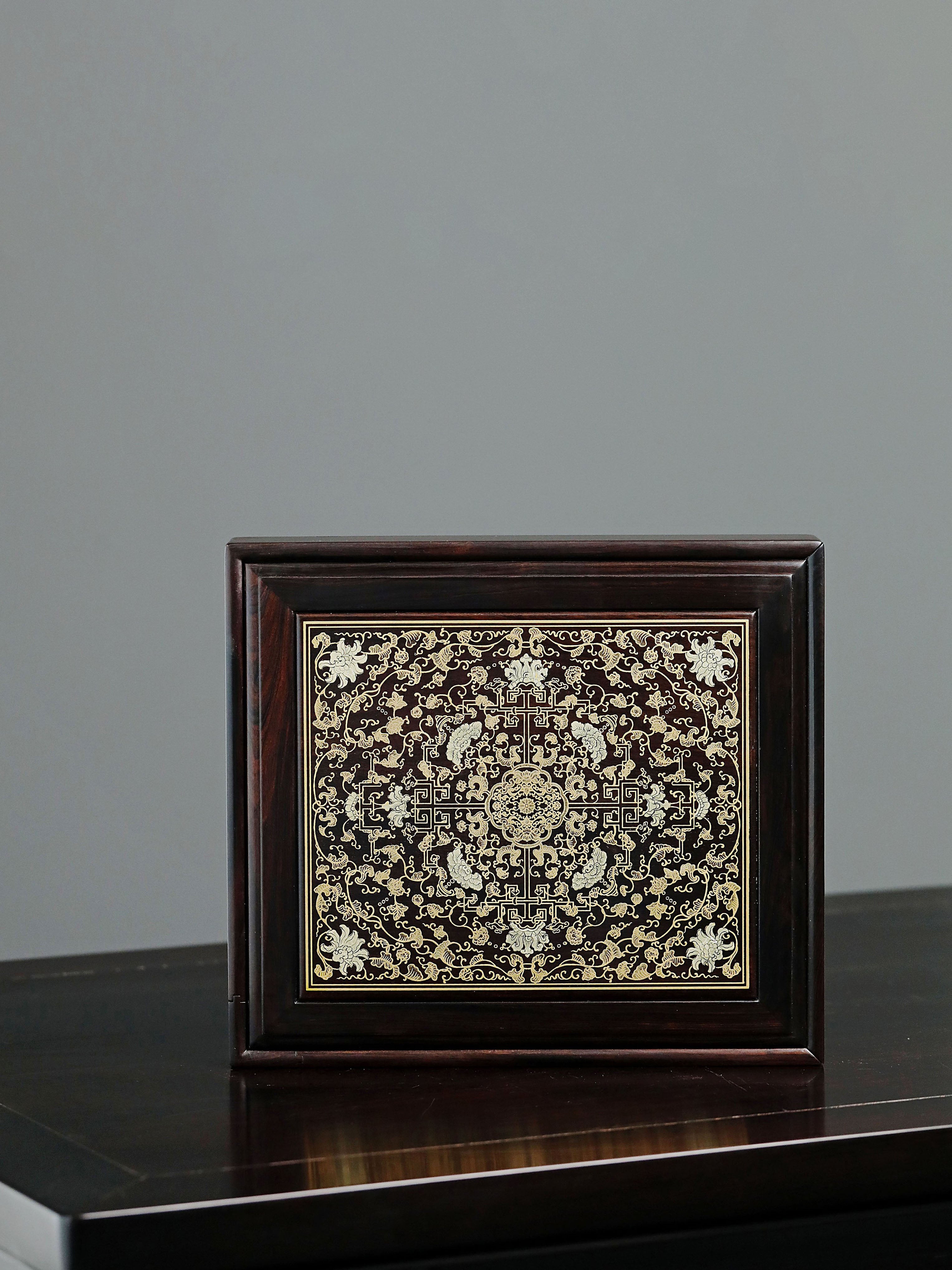 紫光檀吉祥八宝/宝相花描金抽拉茶盒