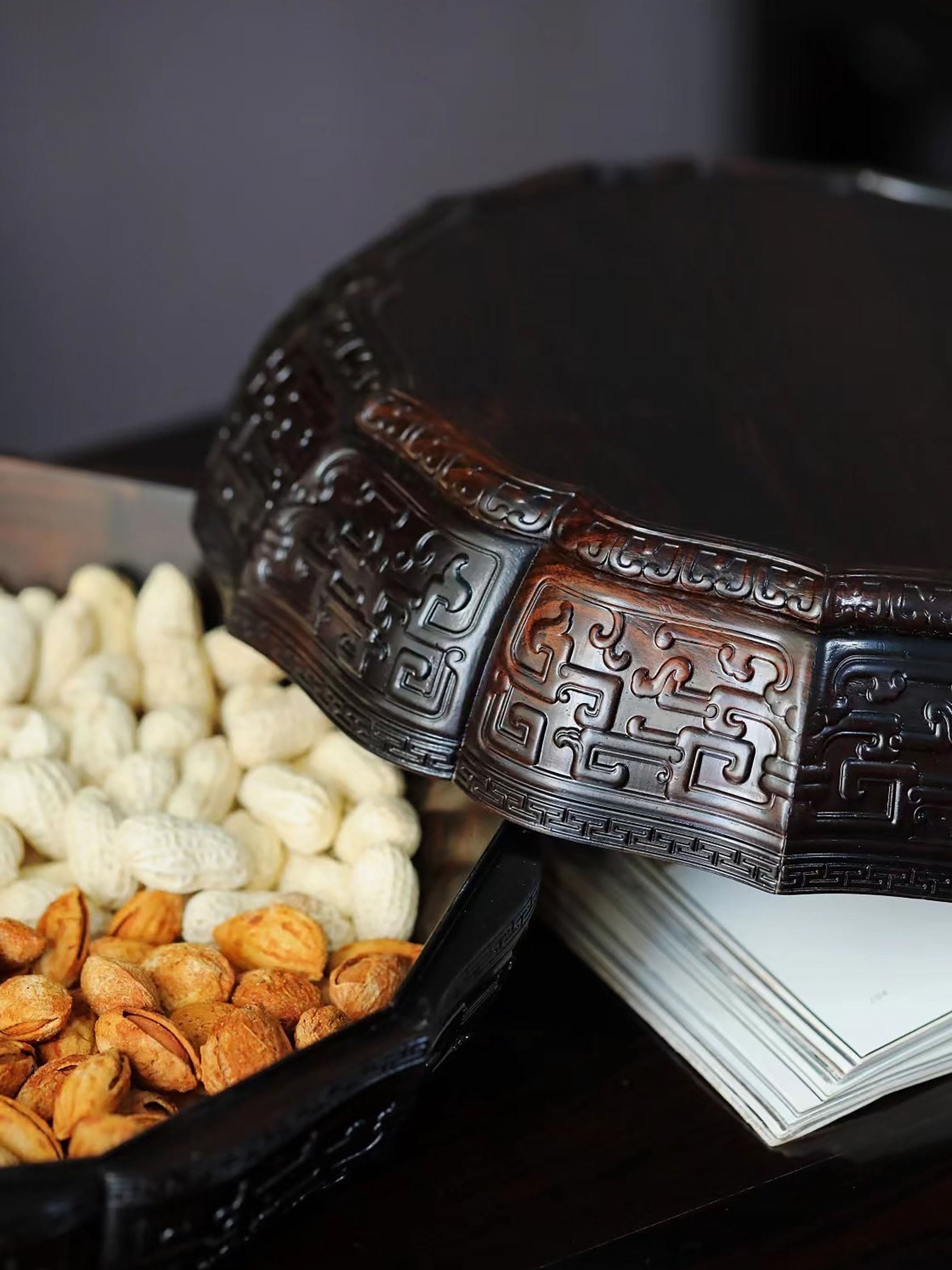 Purple sandalwood/Burmese carved twelve-cornered fruit box with a longevity sunflower shape