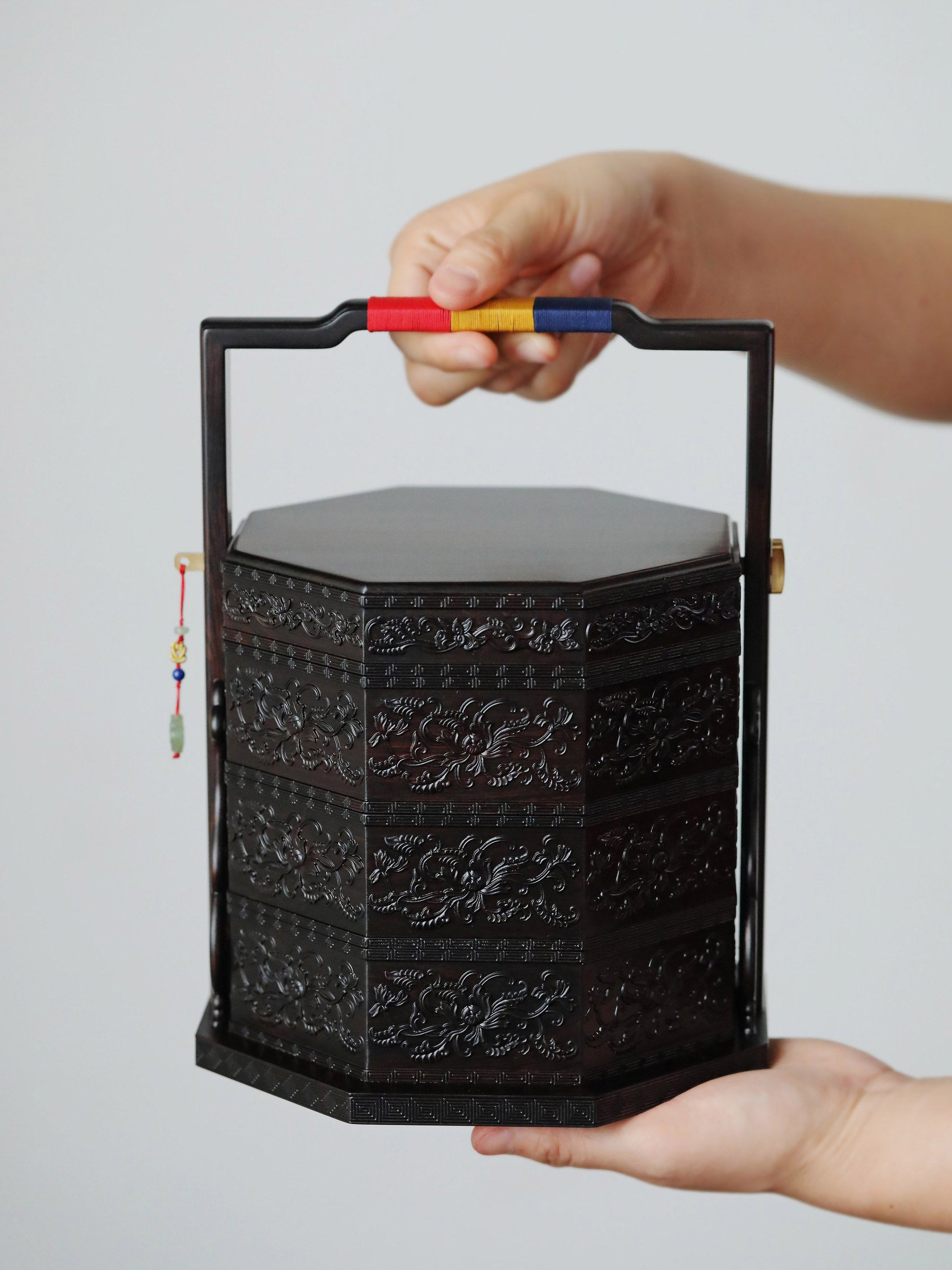 紫光檀雕西番莲八角提盒