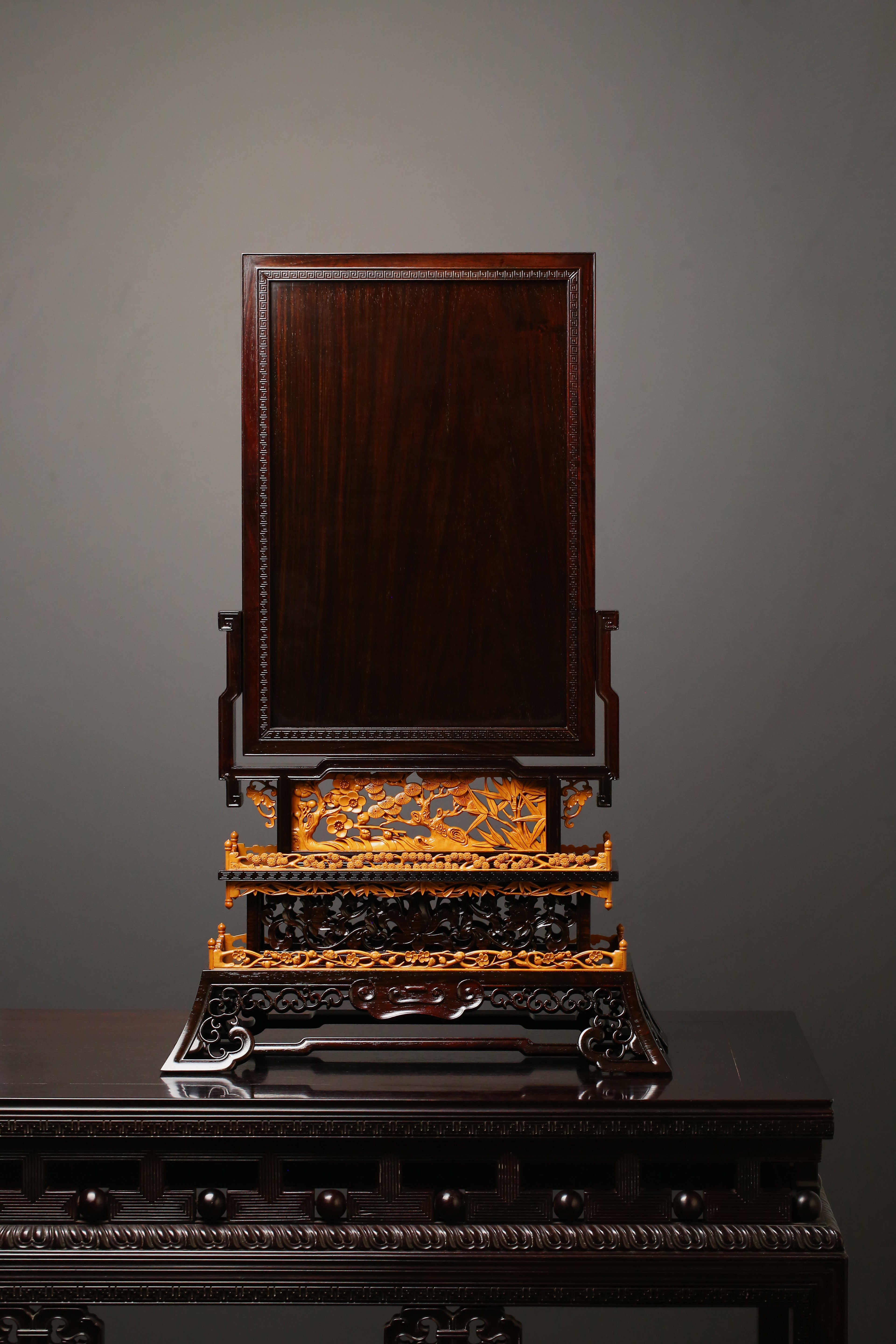 紫檀黄杨童子石榴插屏