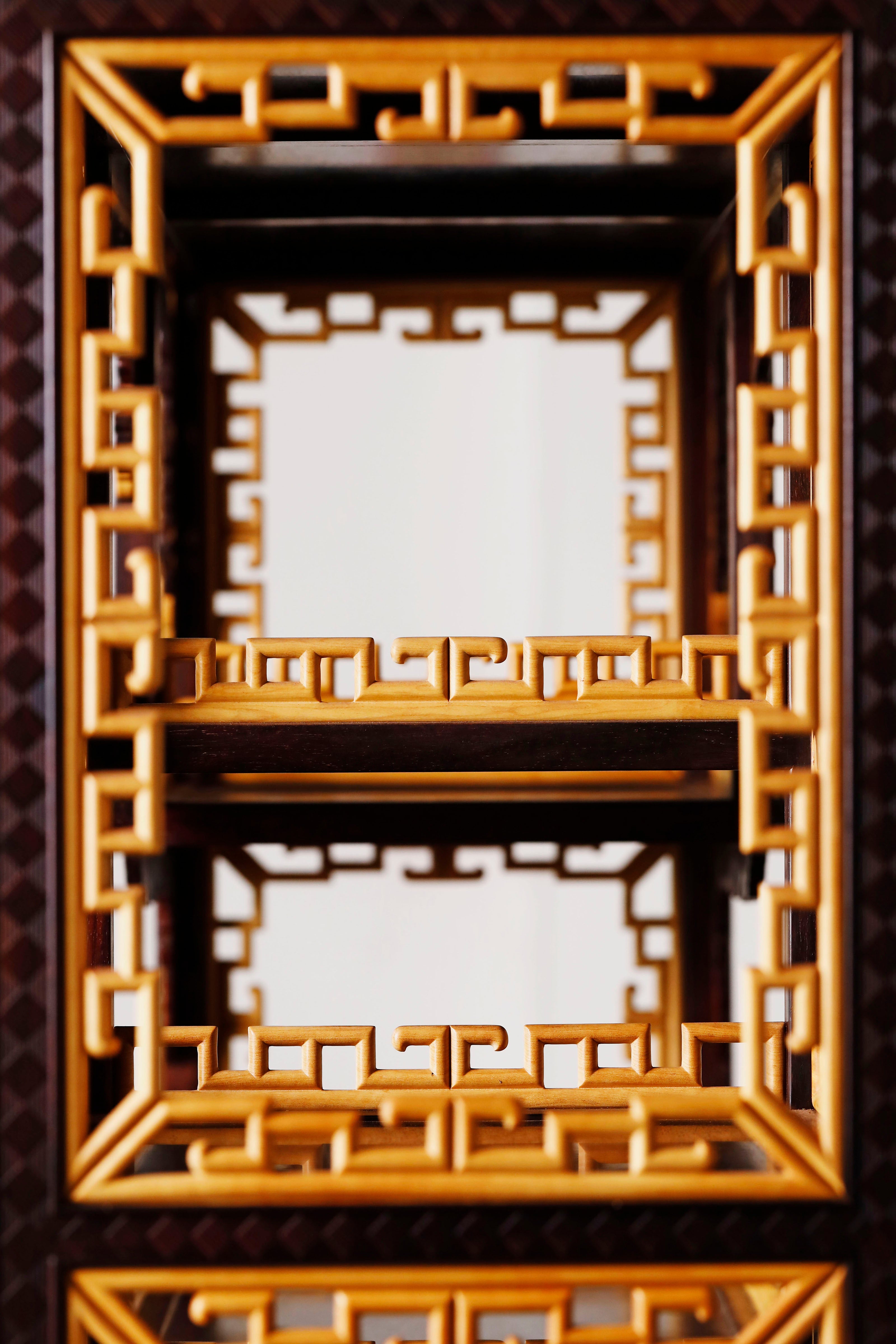 小葉紫檀百寶嵌案上博古架