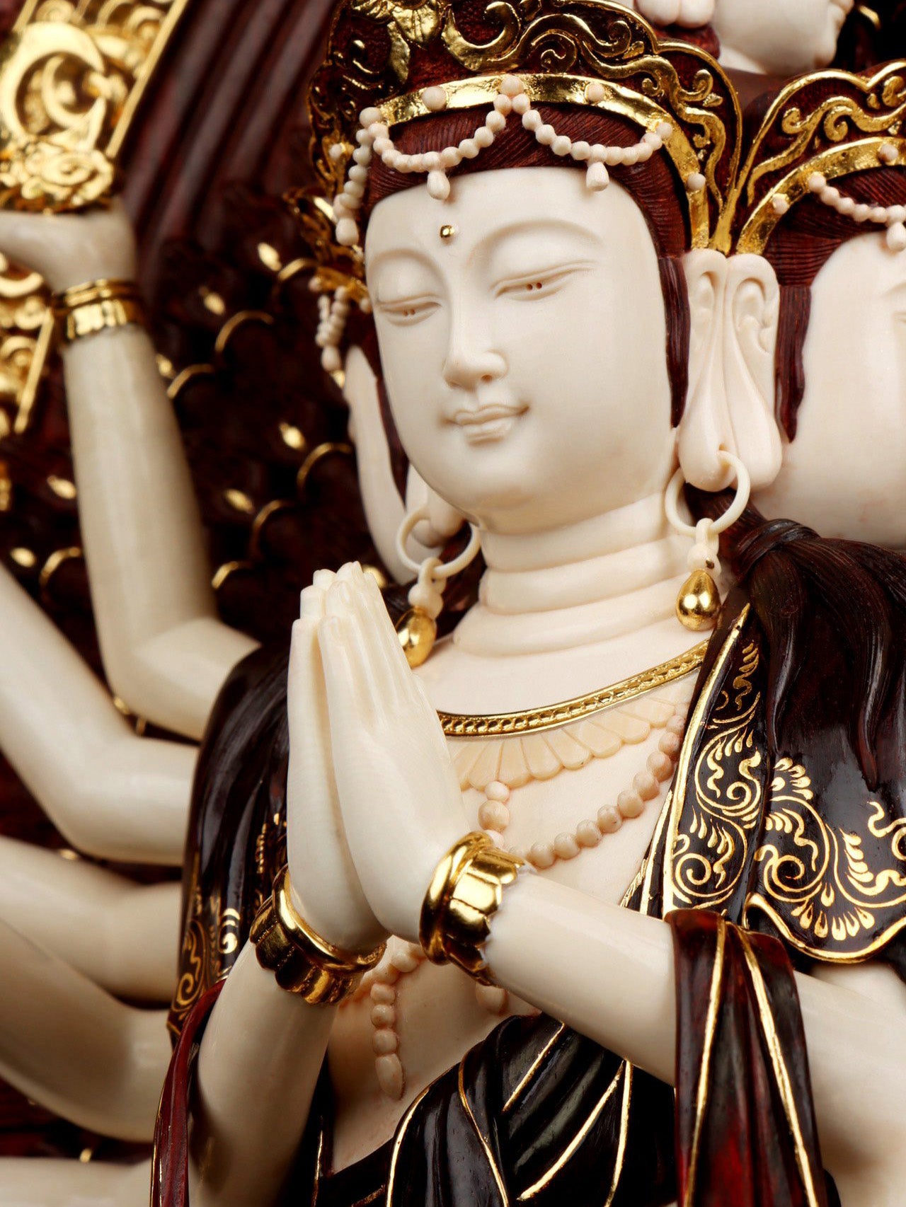 Eleven-faced, Thousand-armed, Thousand-eyed Avalokiteshvara Bodhisattva
