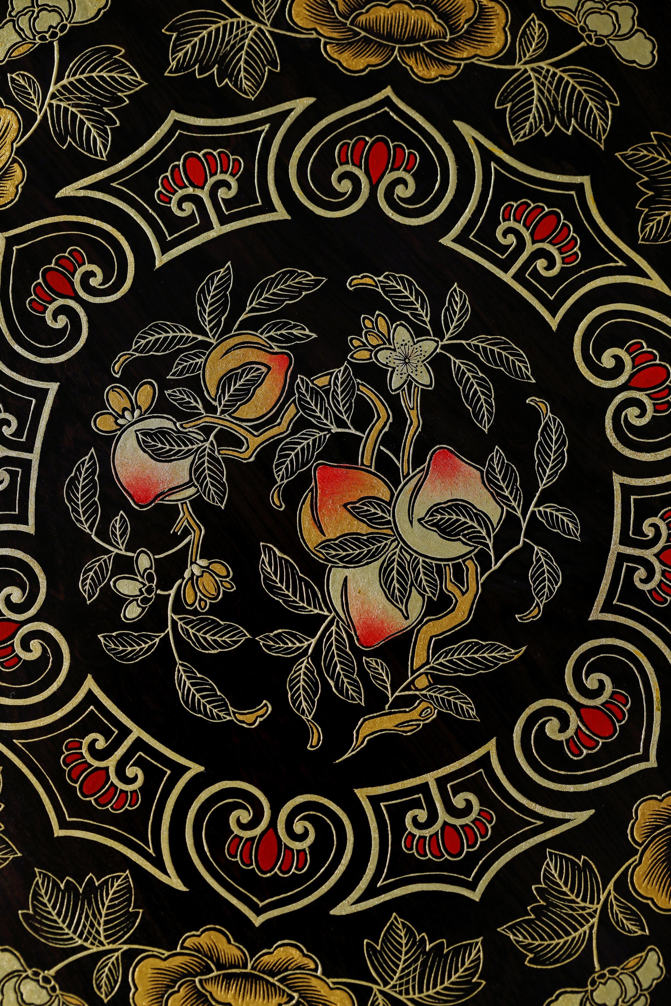 紫光檀富贵长寿葵口十二角果盒