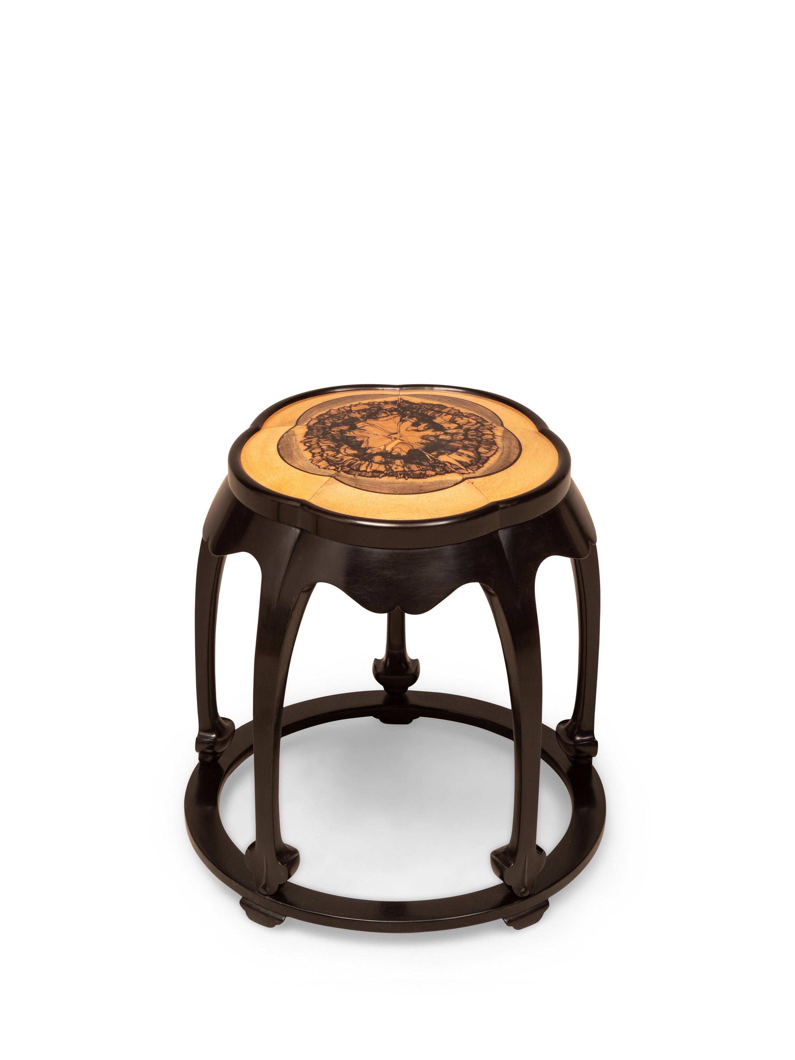 Five-legged plum blossom stool with mud support