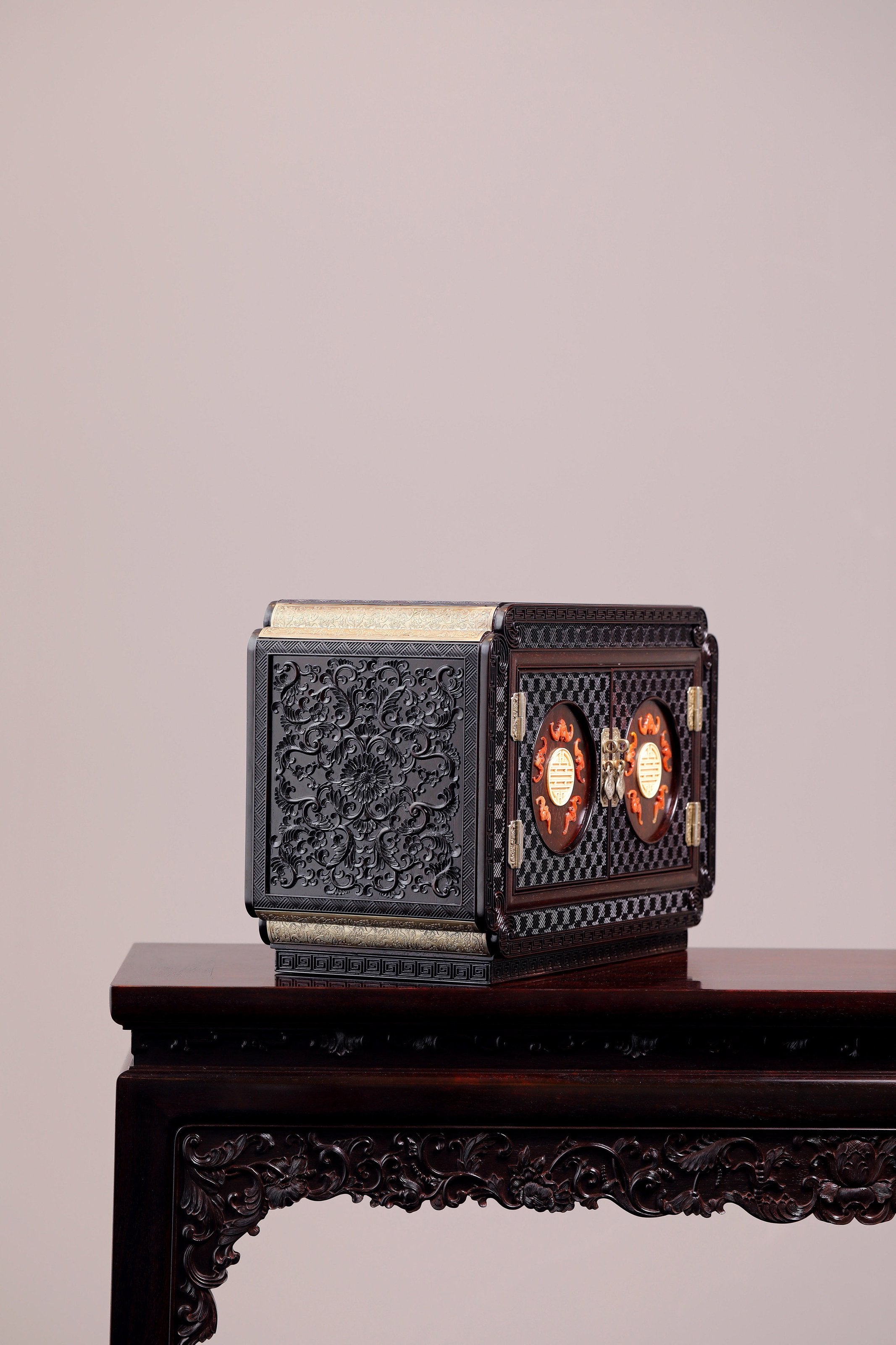 鑲玉五福臨門寶箱