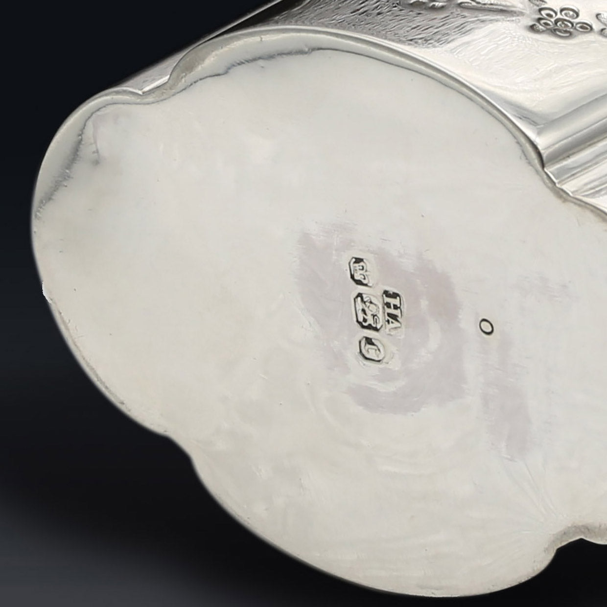 Atkin1895年 在谢菲尔德制纯银茶叶罐